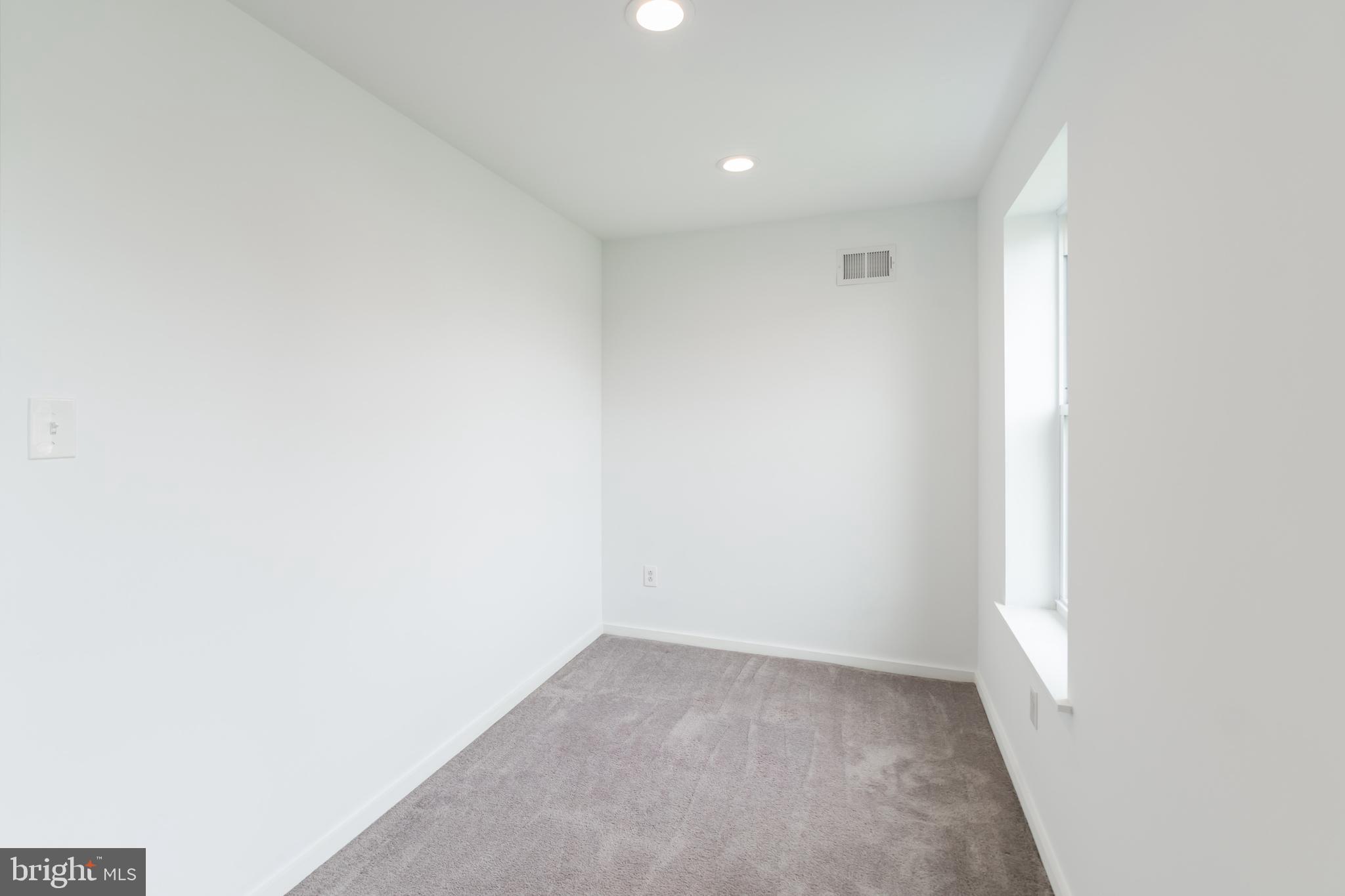 NORRIS SQUARE - Residential Lease