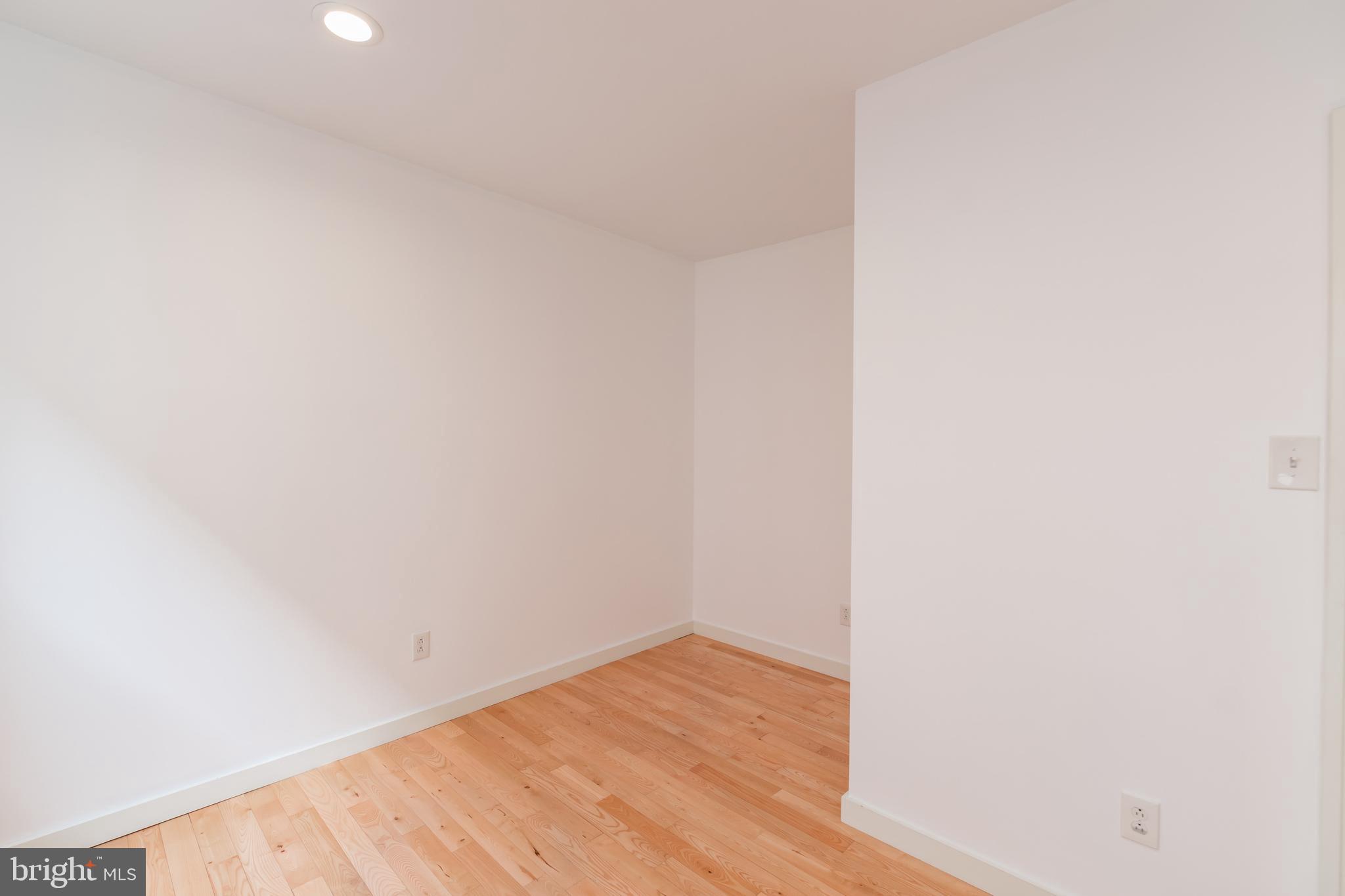 NORRIS SQUARE - Residential Lease