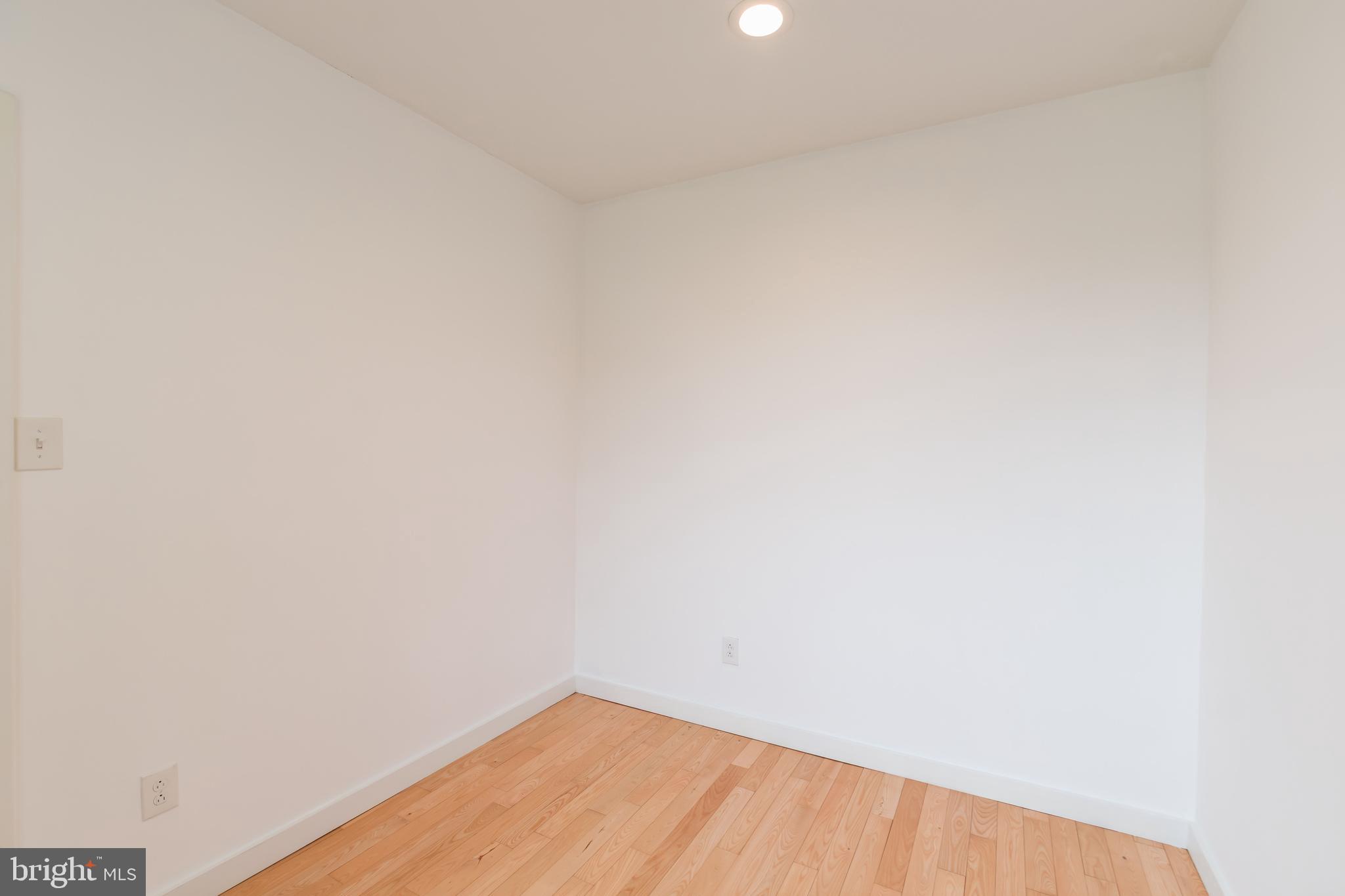 NORRIS SQUARE - Residential Lease