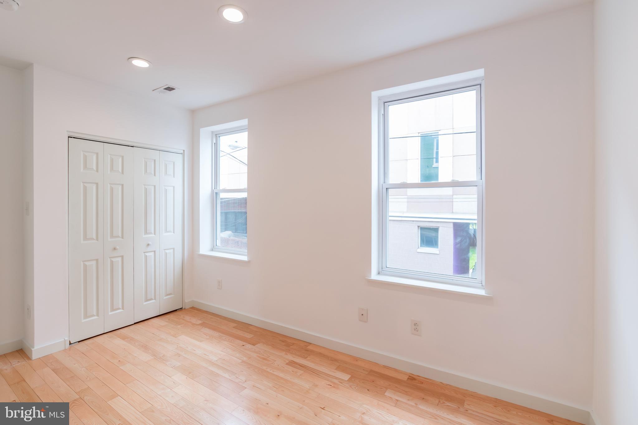 NORRIS SQUARE - Residential Lease