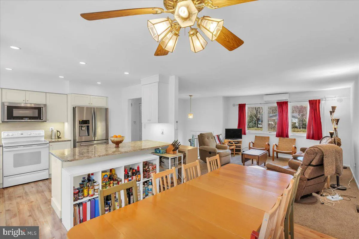 Franklinville, New Jersey 08322, United States, 3 Bedrooms Bedrooms, ,2 BathroomsBathrooms,Residential,Coming Soon,19332