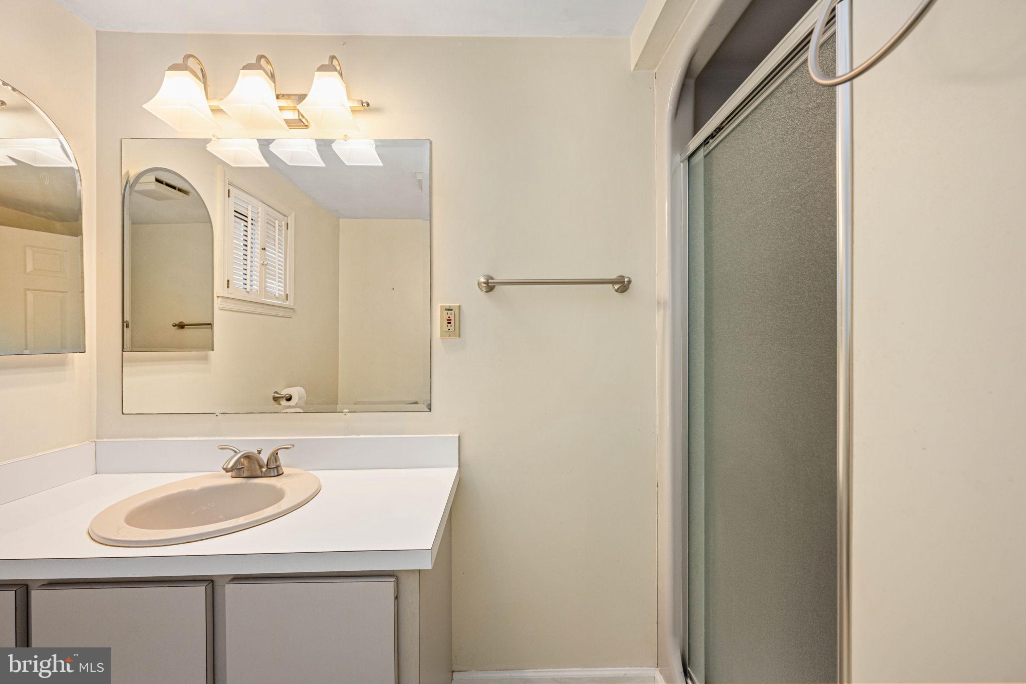 WINDWOOD COVES - Residential