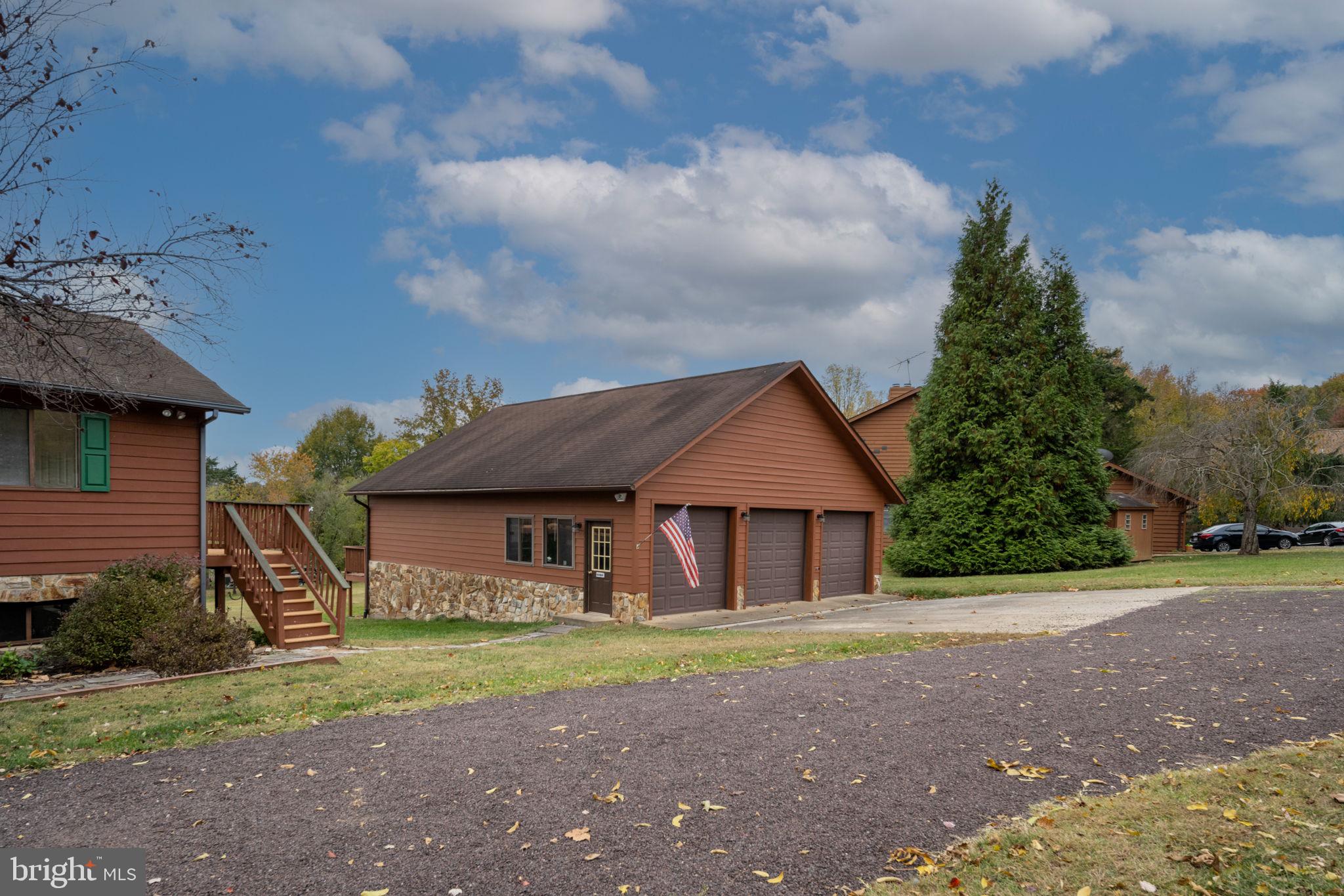 WINDWOOD COVES - Residential