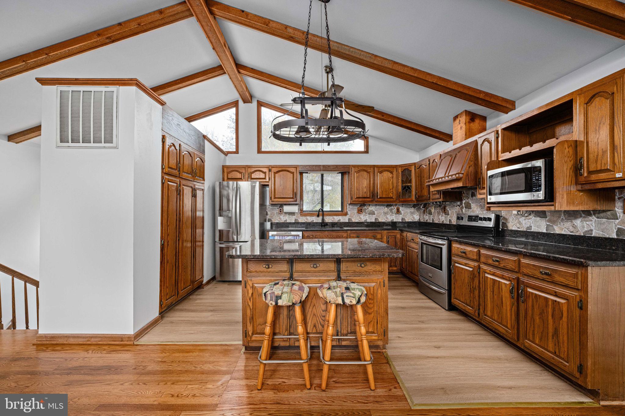 WINDWOOD COVES - Residential