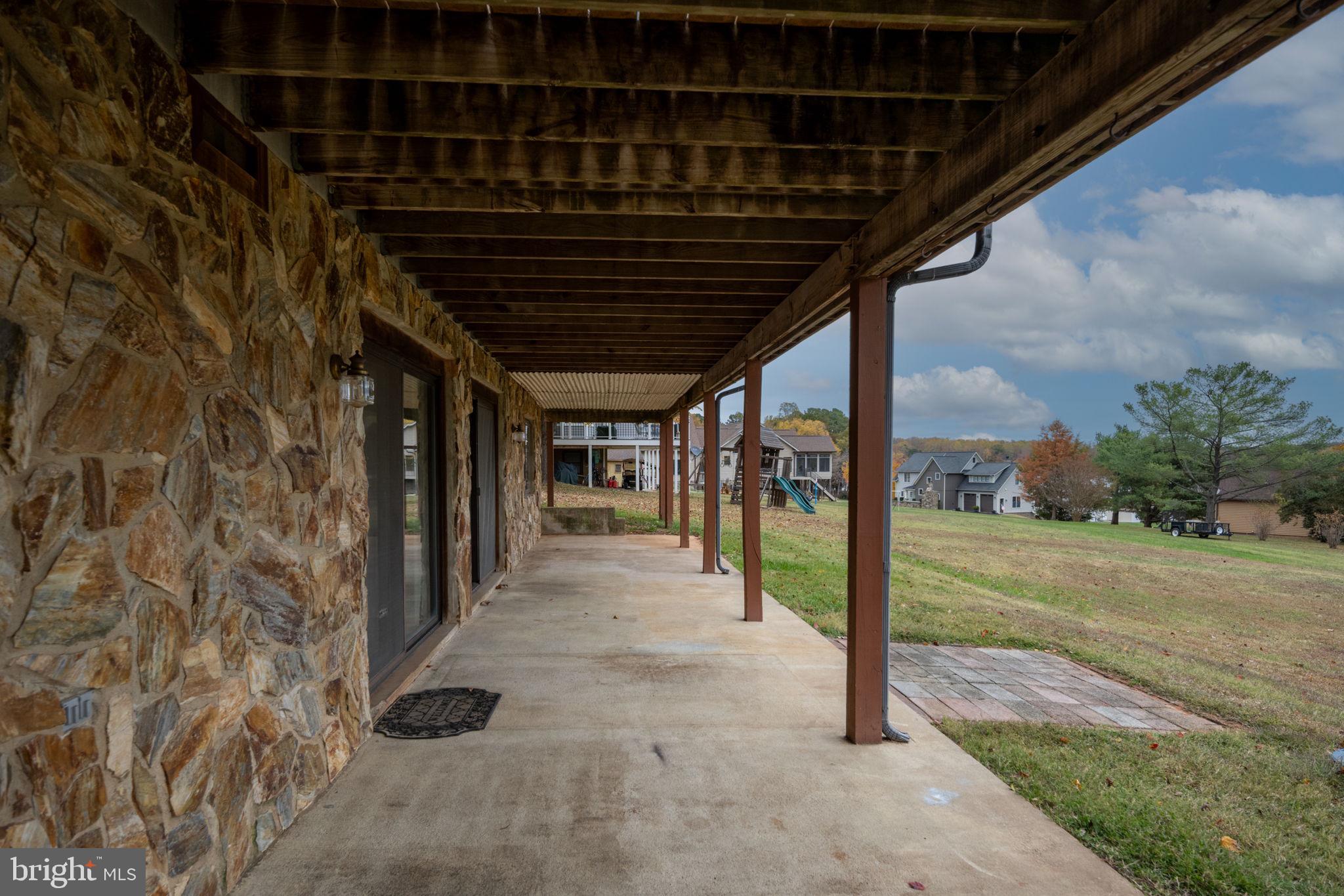 WINDWOOD COVES - Residential