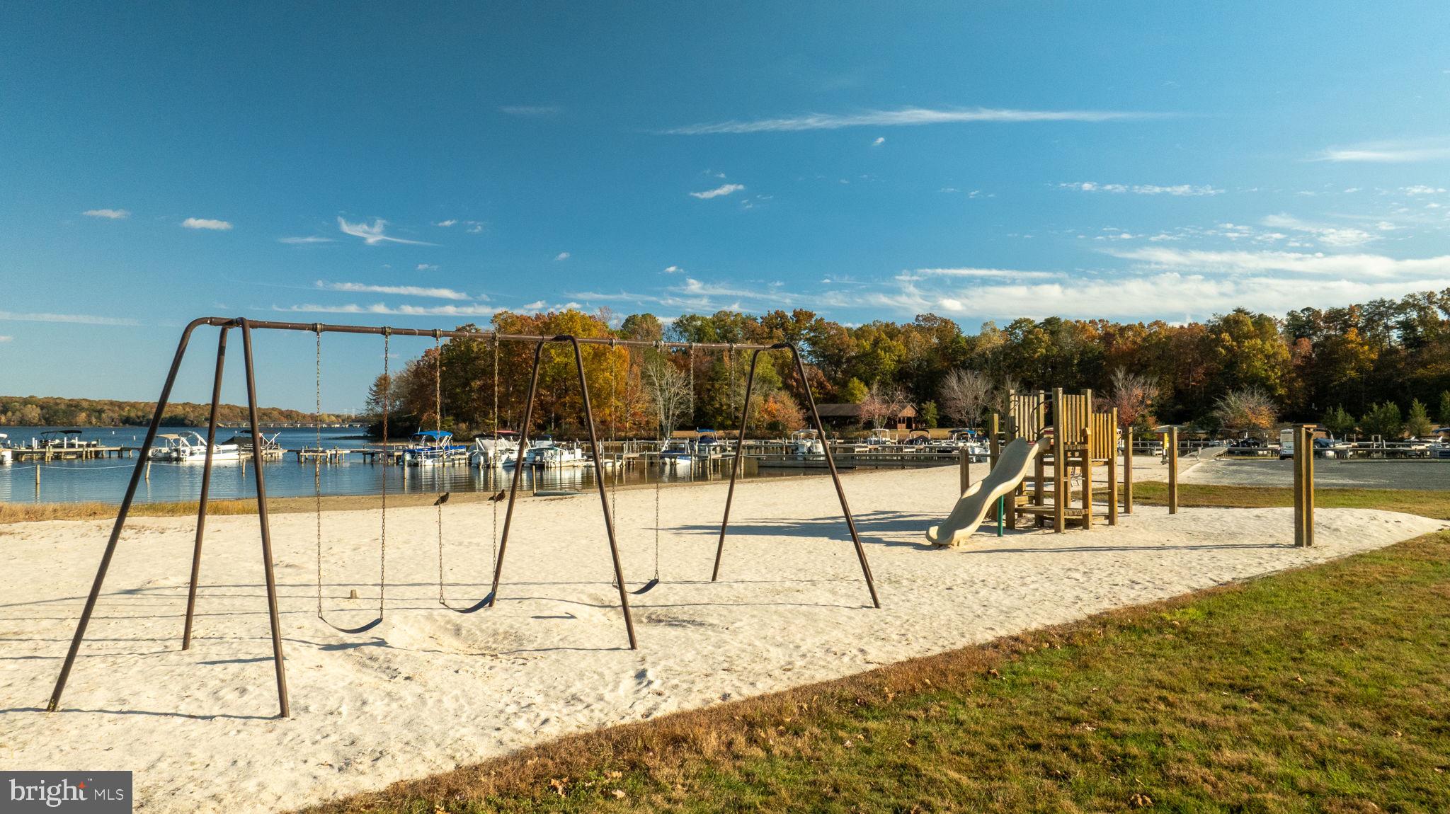 WINDWOOD COVES - Residential