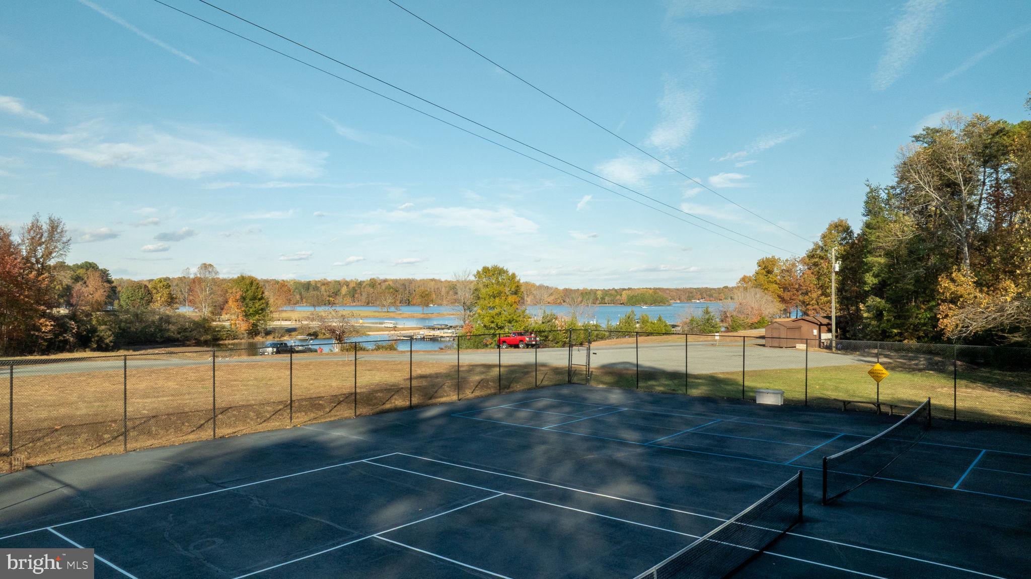 WINDWOOD COVES - Residential