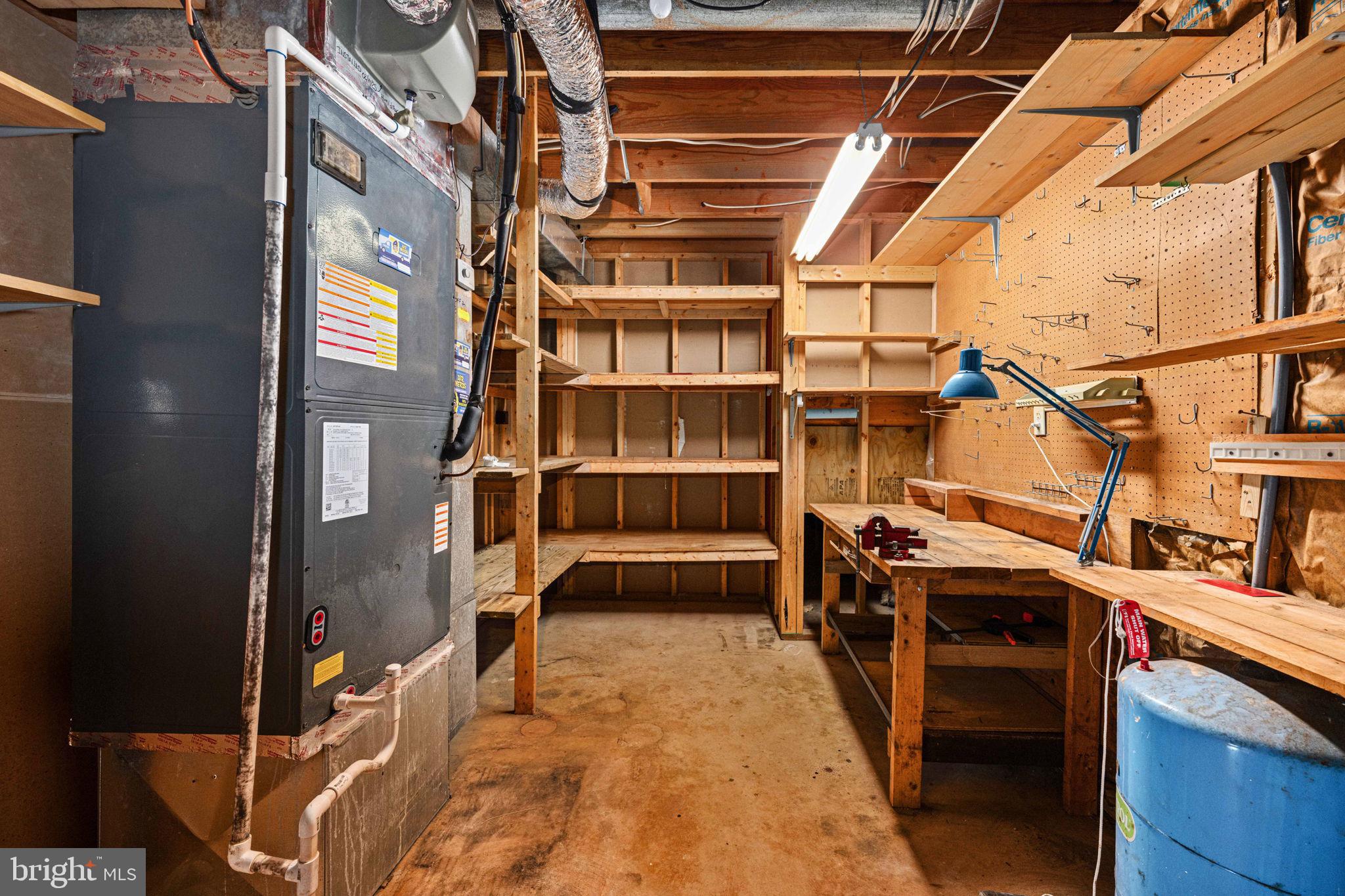 WINDWOOD COVES - Residential