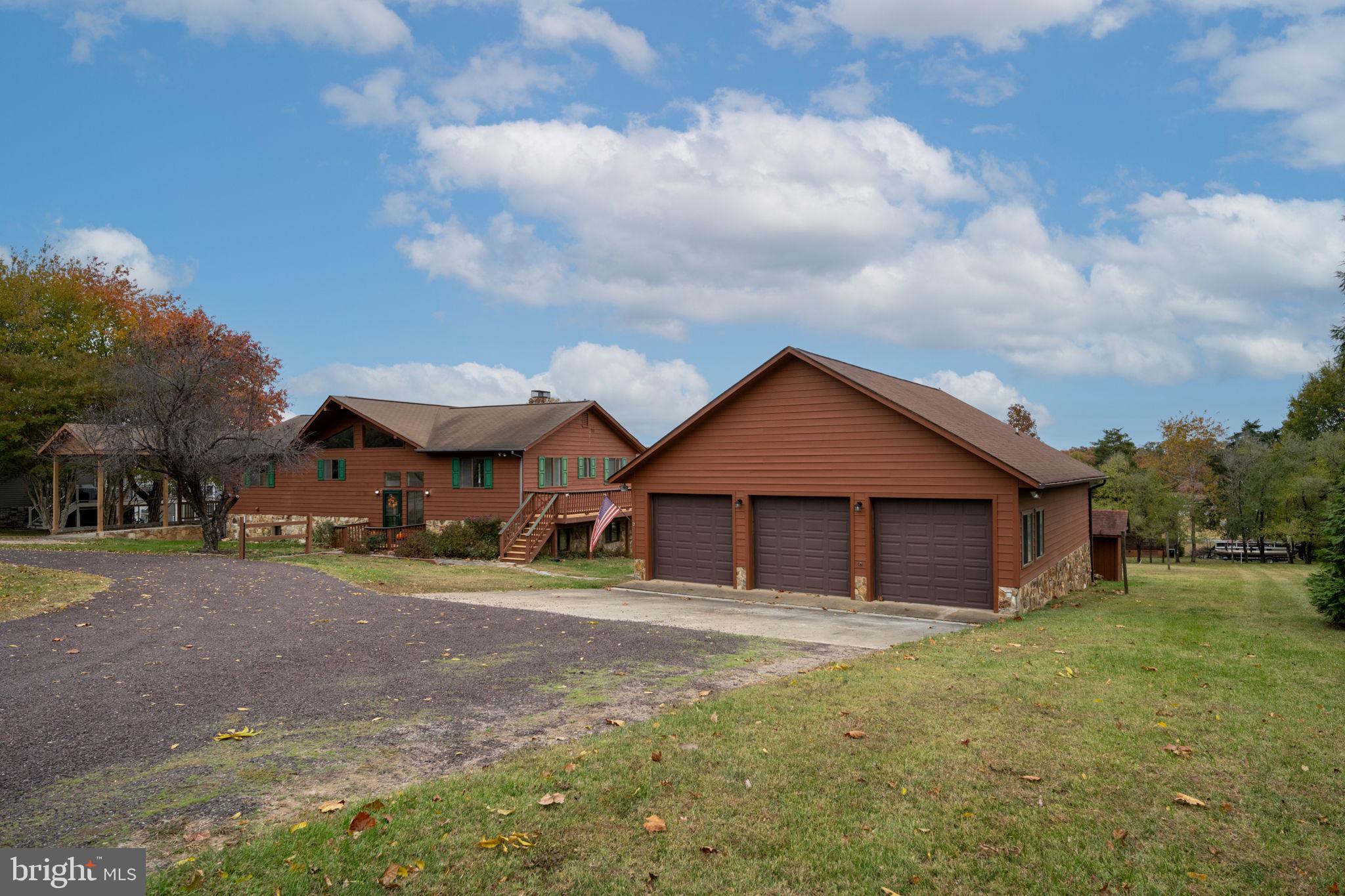 WINDWOOD COVES - Residential