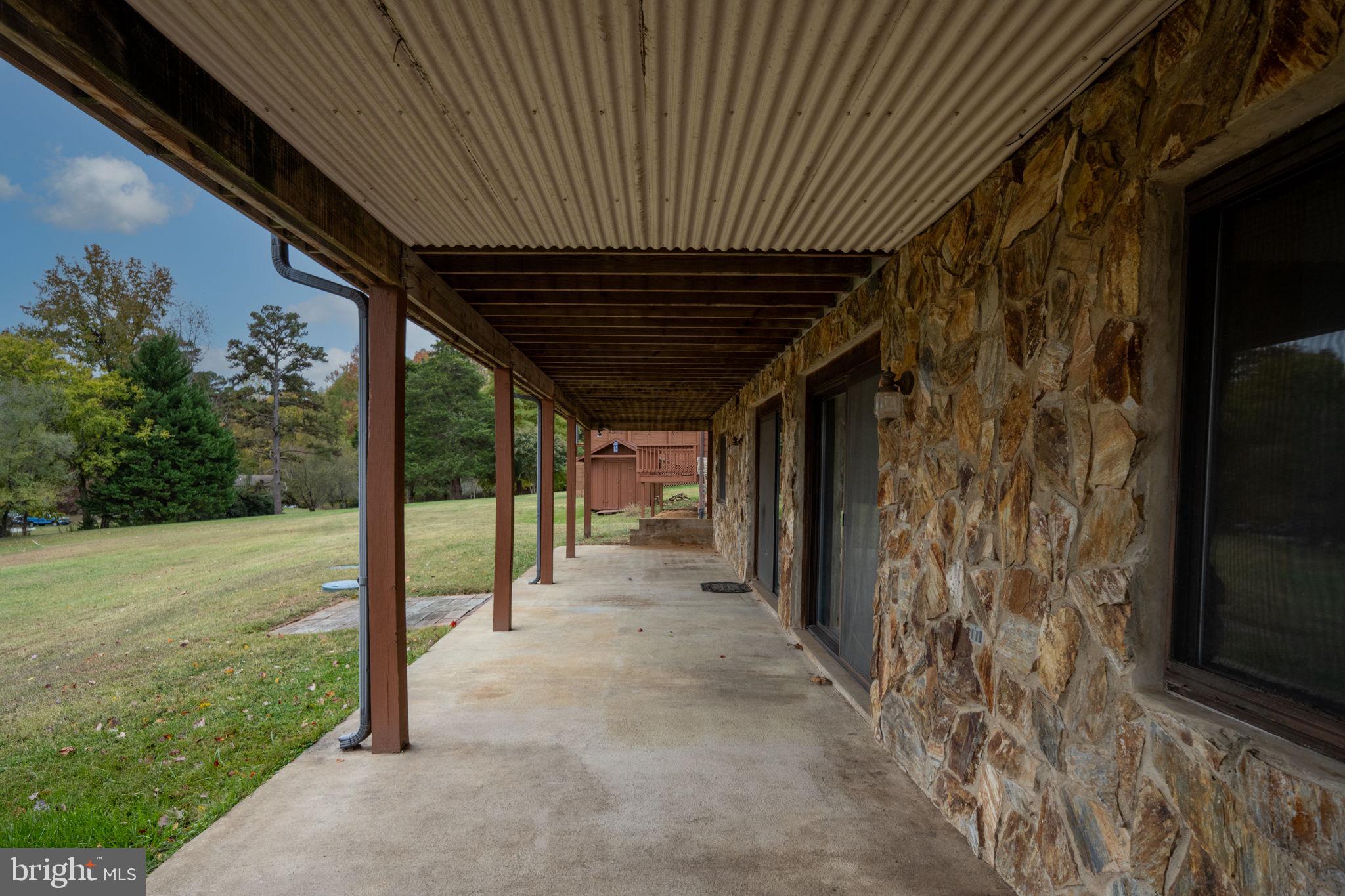 WINDWOOD COVES - Residential