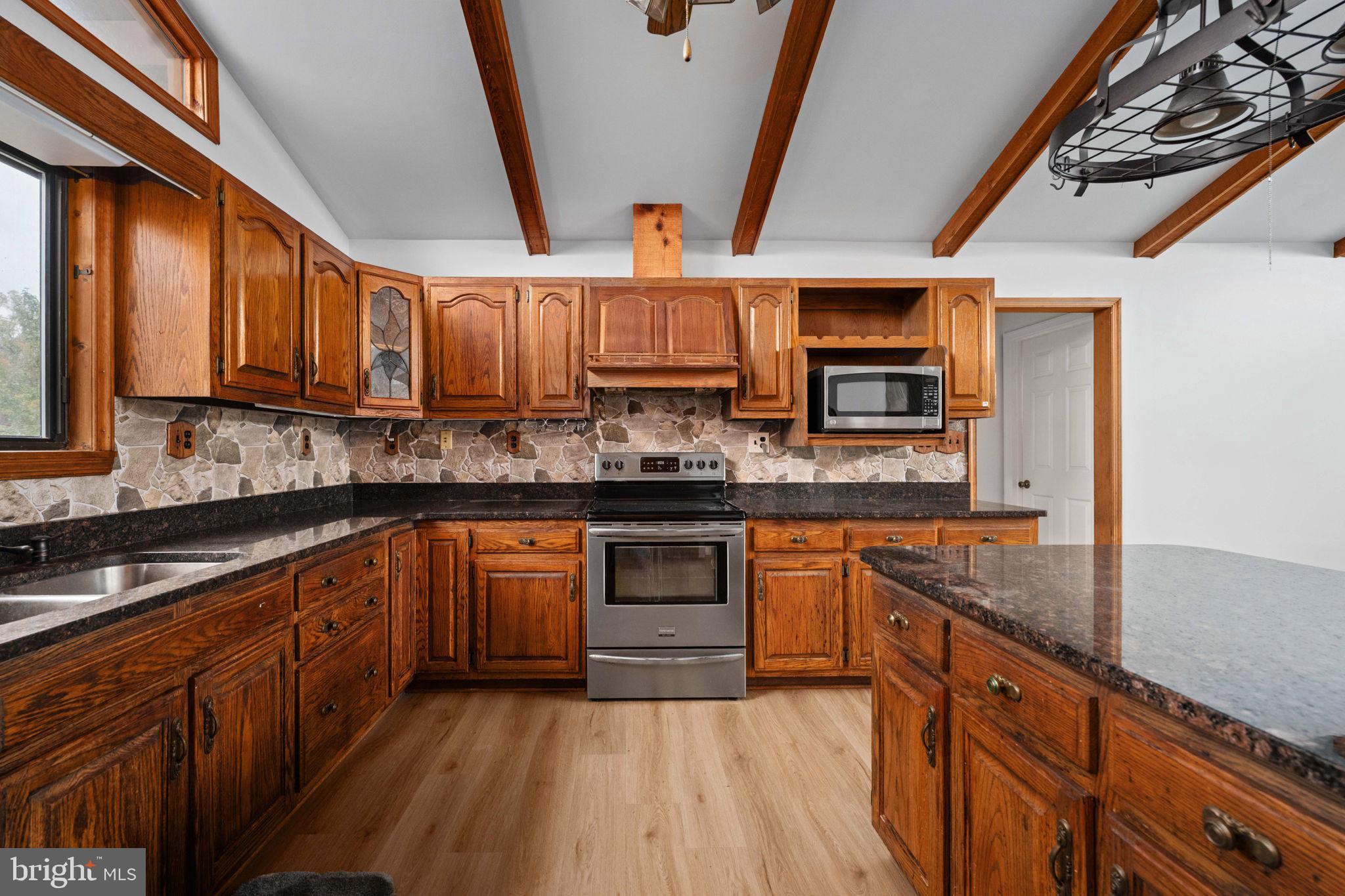 WINDWOOD COVES - Residential