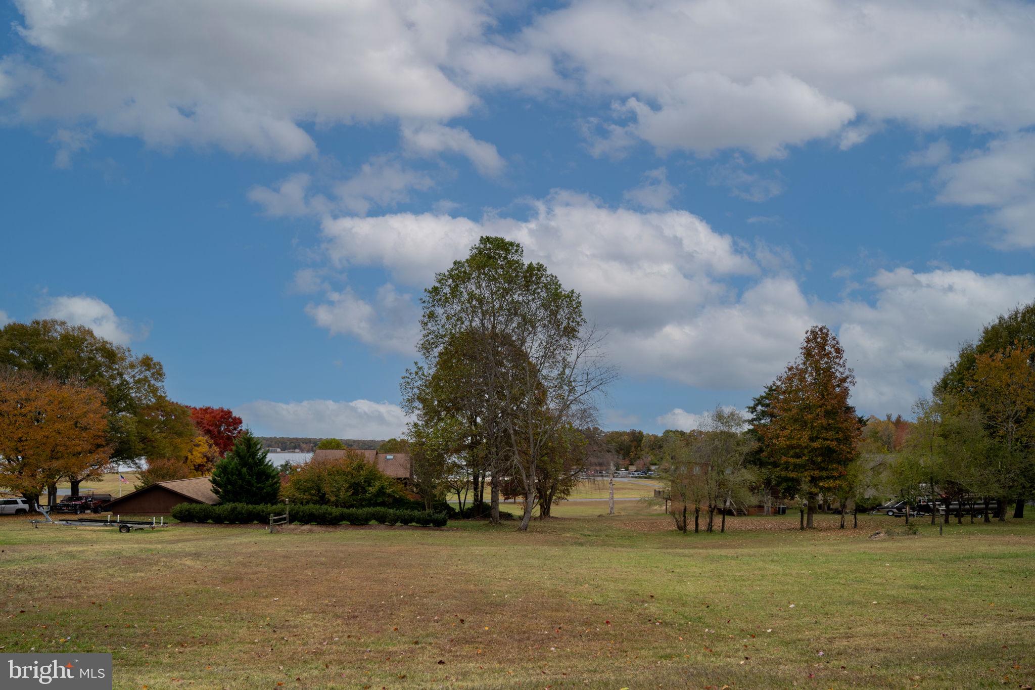 WINDWOOD COVES - Residential