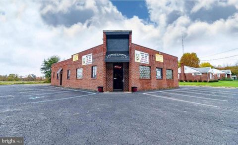 Photo of 1 S Pennsville Auburn Road, CARNEYS POINT, NJ 08069 (MLS # NJSA2017532)