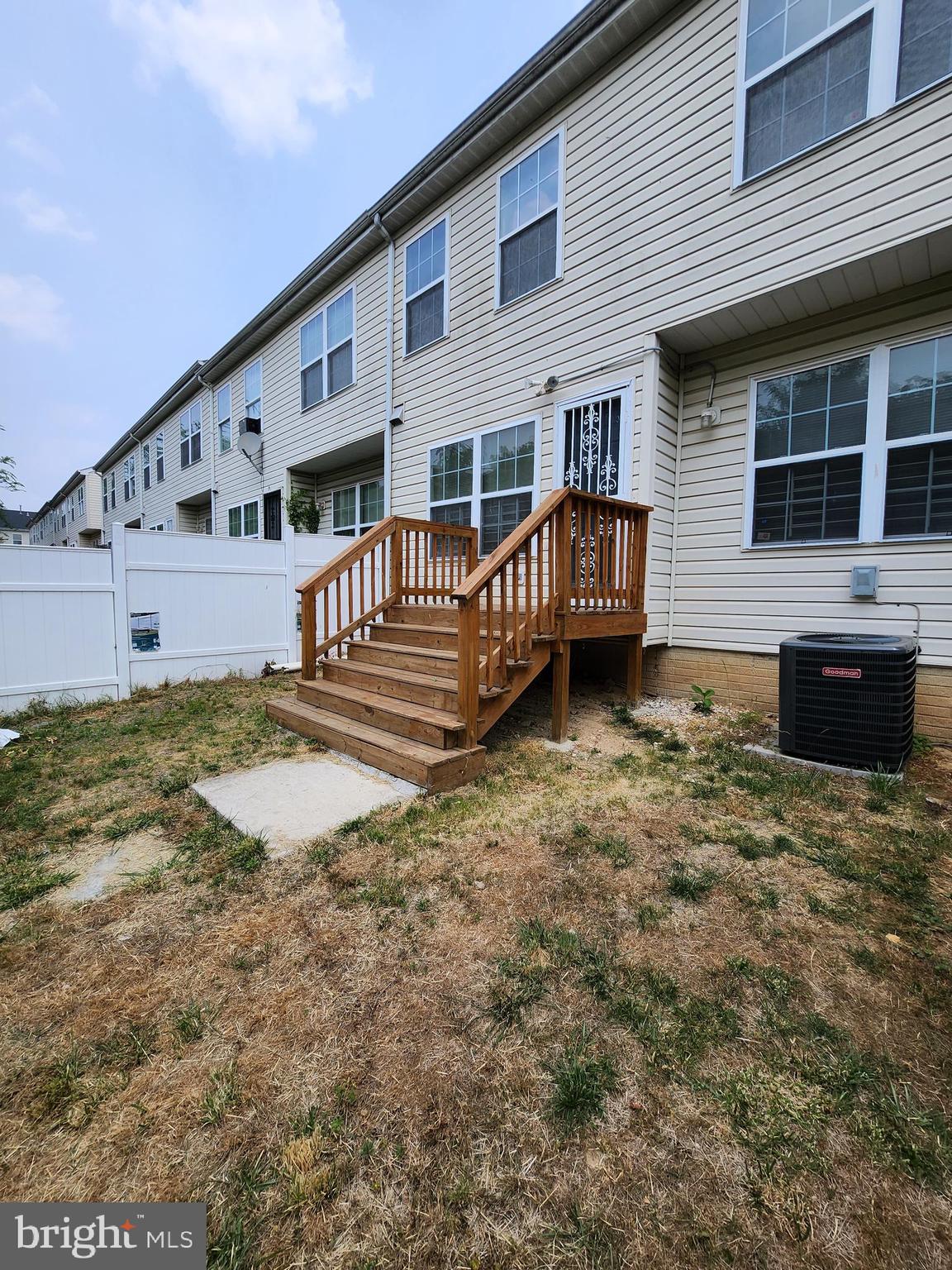 SANDTOWN-WINCHESTER - Residential