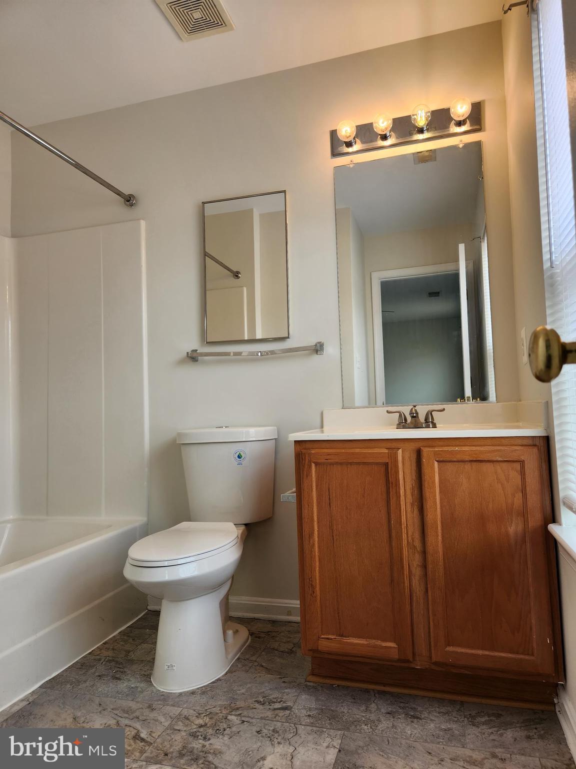 SANDTOWN-WINCHESTER - Residential