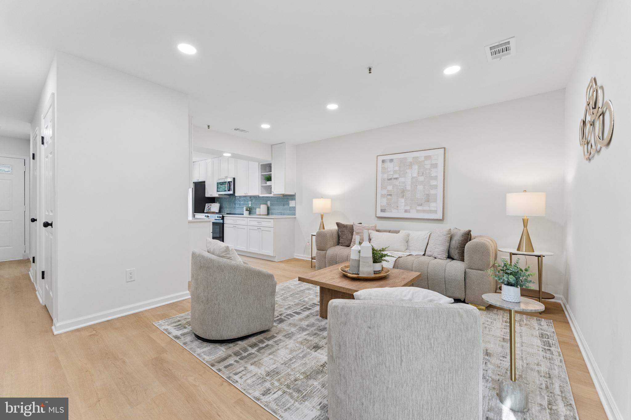 7607 LEE LANDING DRIVE
