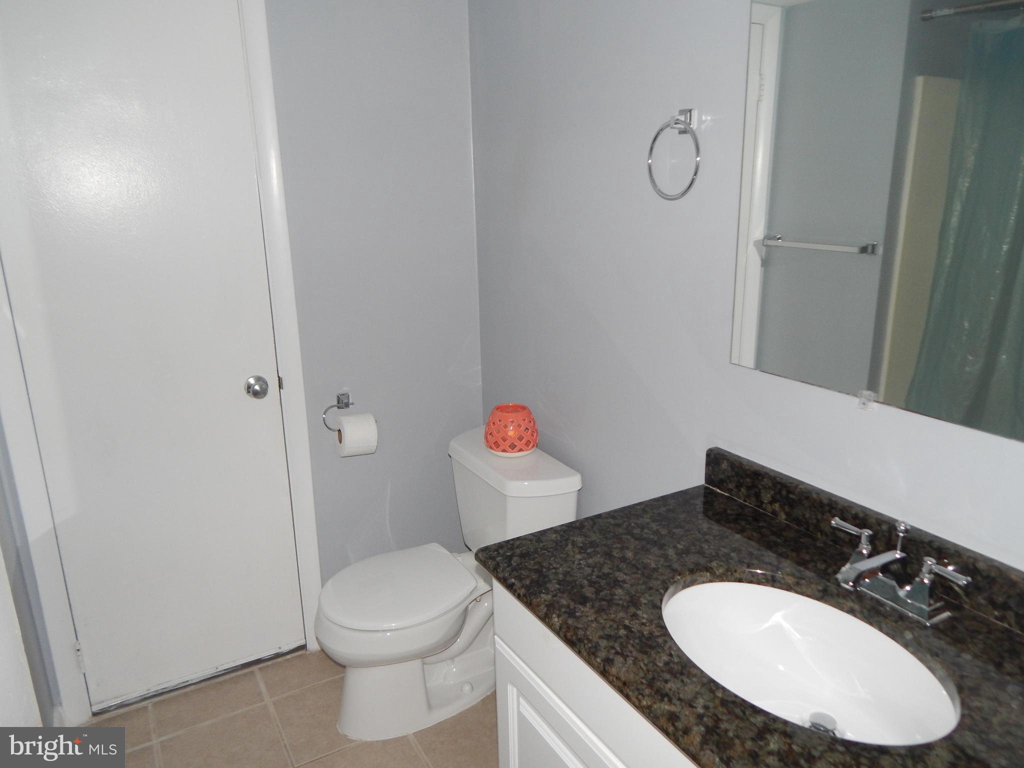 TOWN CENTER - Residential Lease