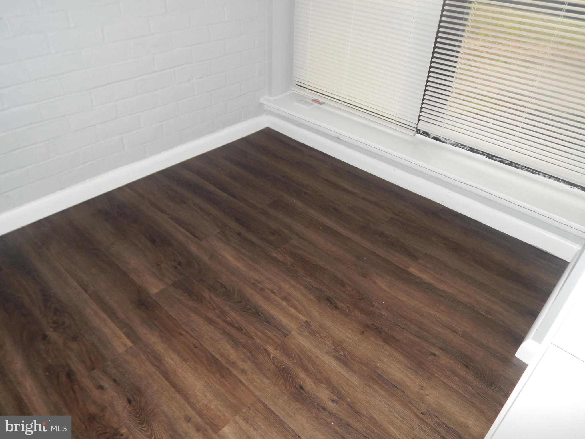 TOWN CENTER - Residential Lease