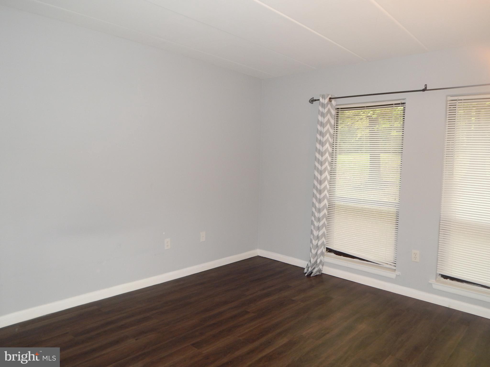 TOWN CENTER - Residential Lease