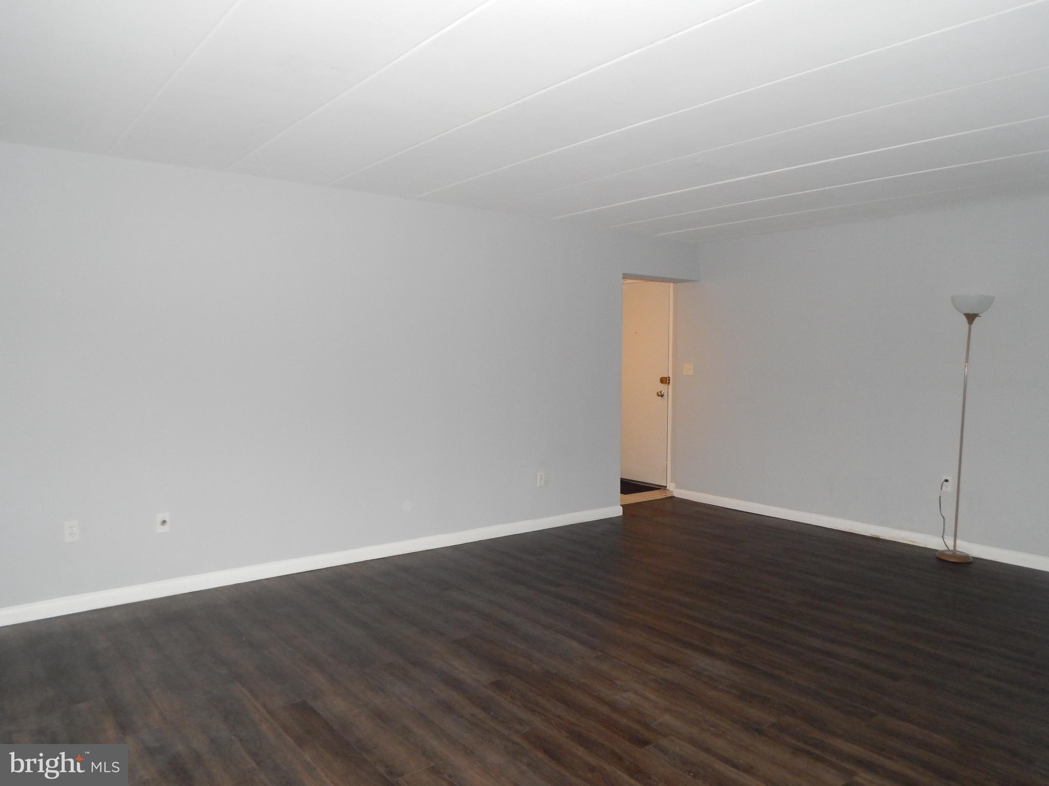 TOWN CENTER - Residential Lease