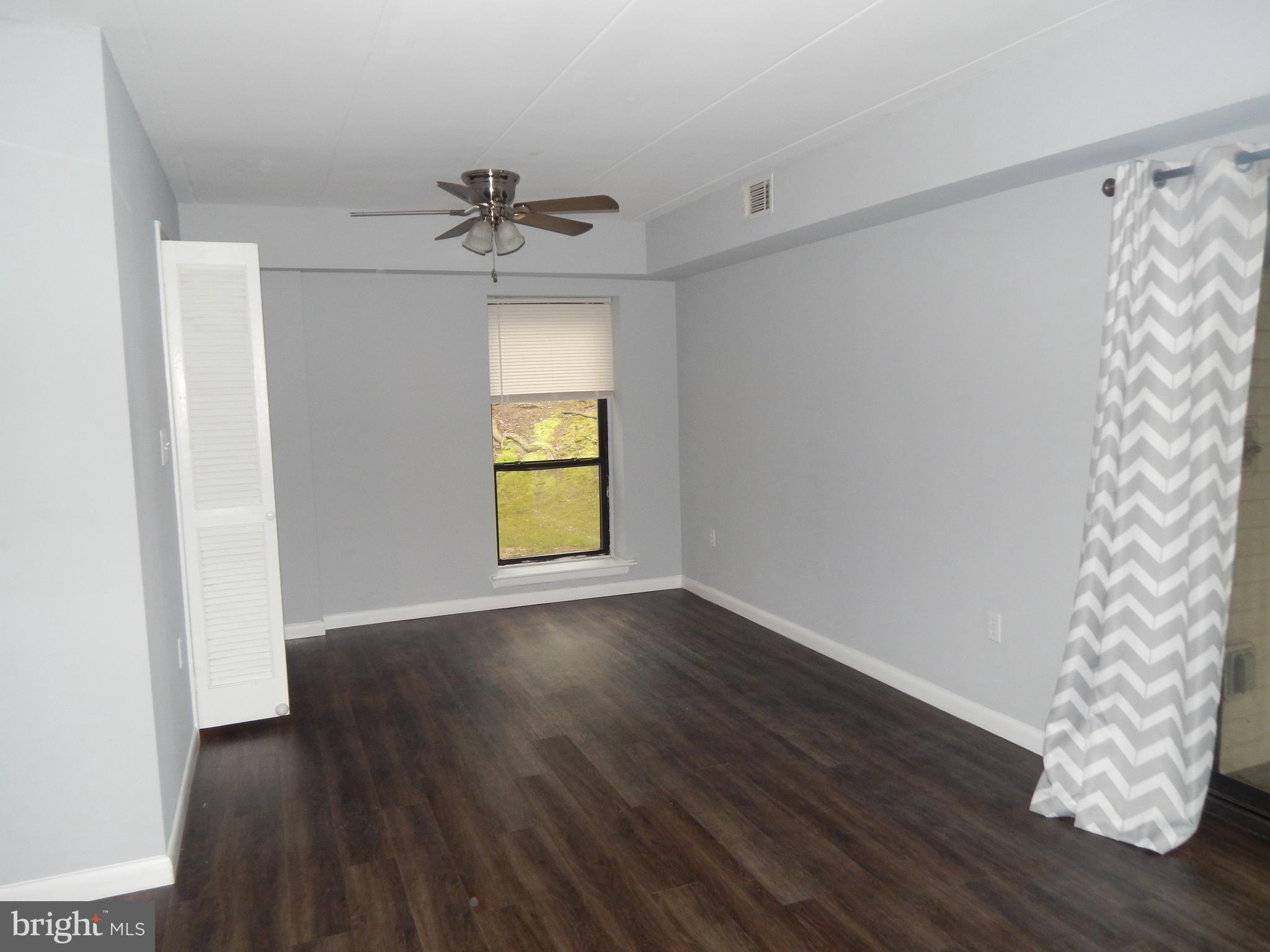 TOWN CENTER - Residential Lease