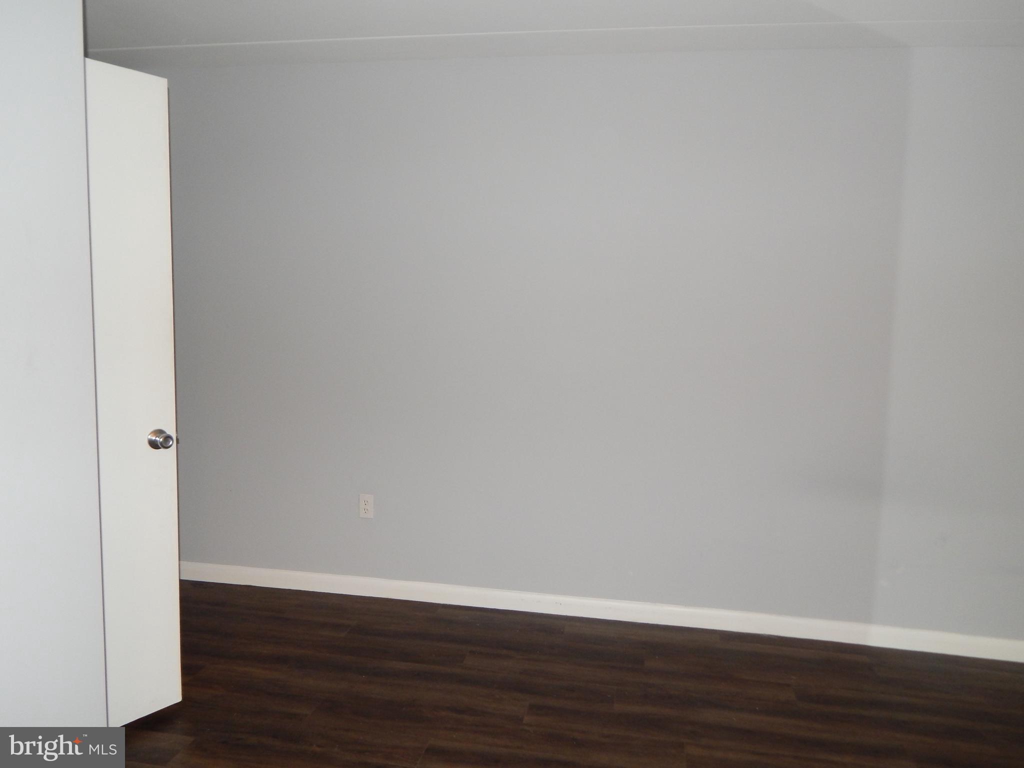 TOWN CENTER - Residential Lease