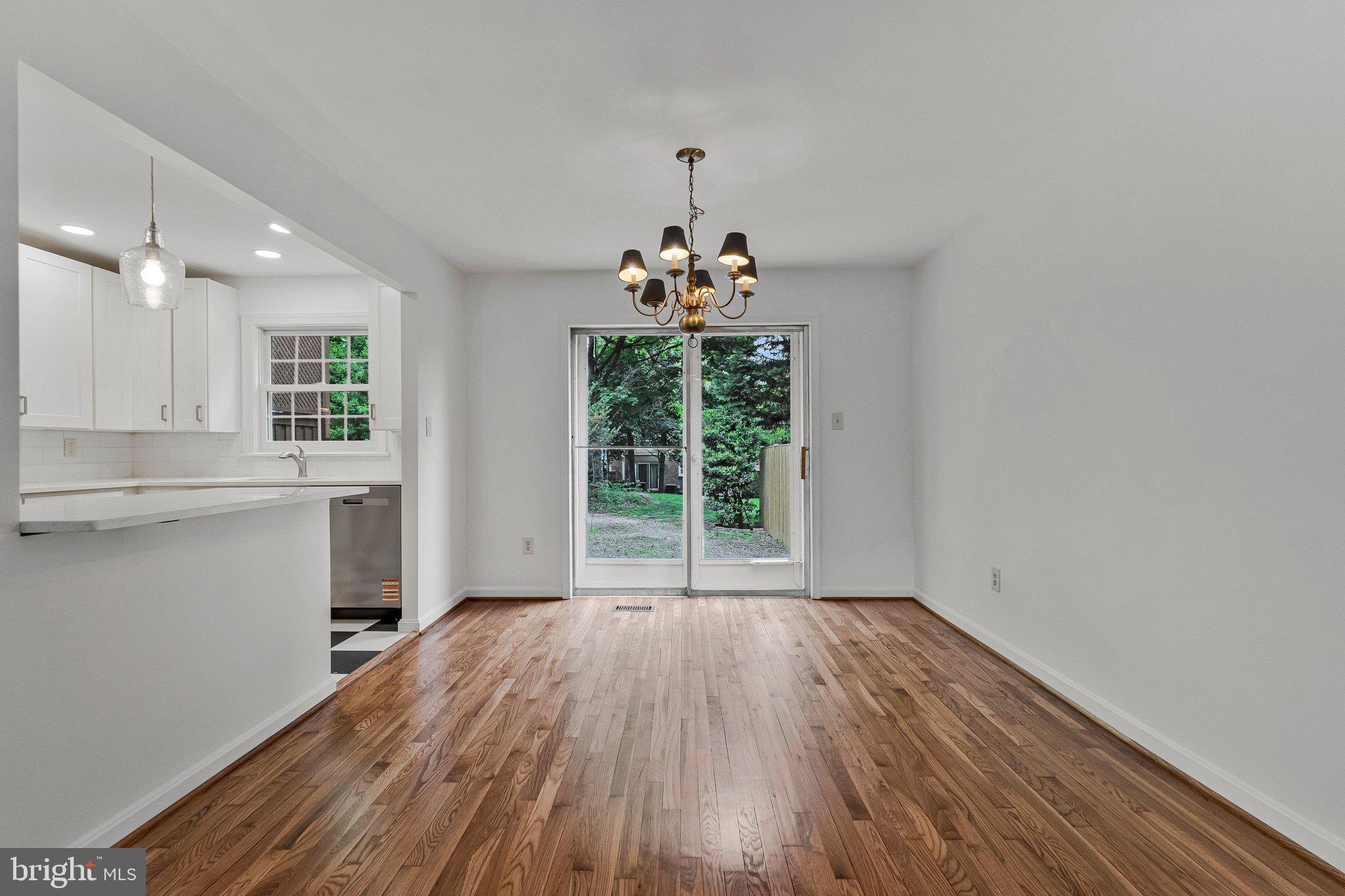 AYRHILL SQUARE - Residential