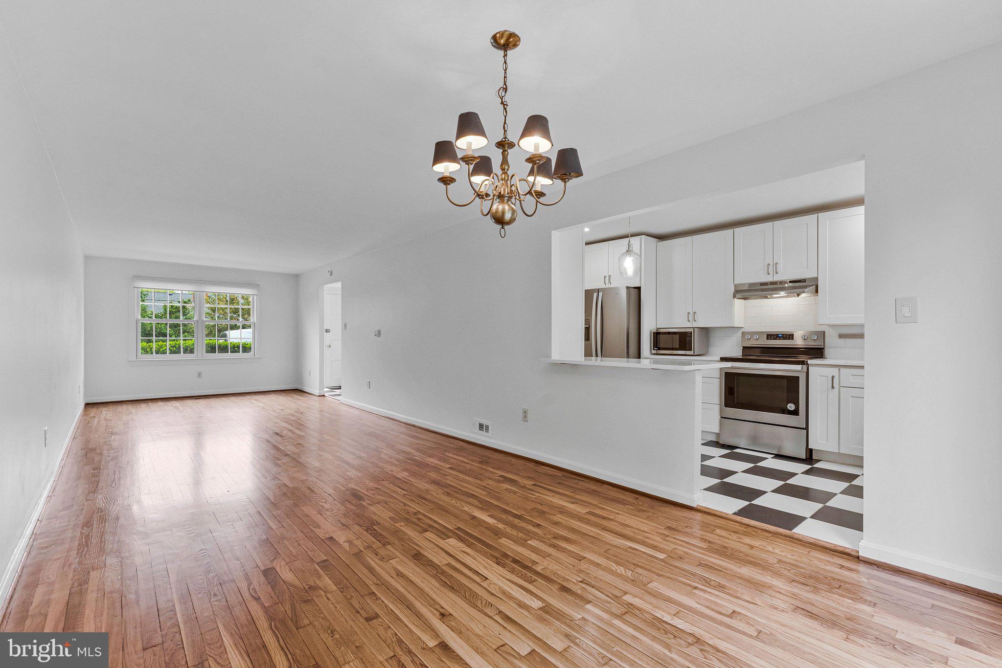 AYRHILL SQUARE - Residential