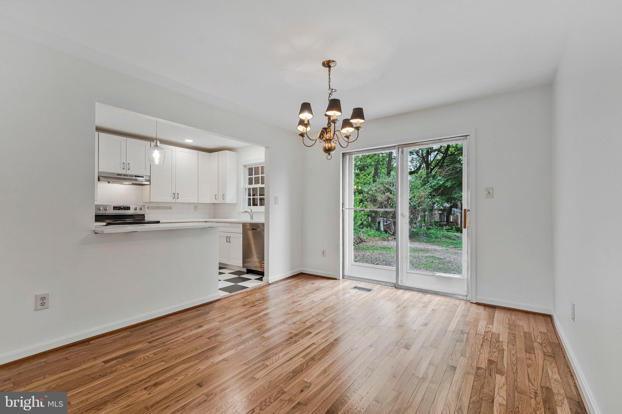 AYRHILL SQUARE - Residential