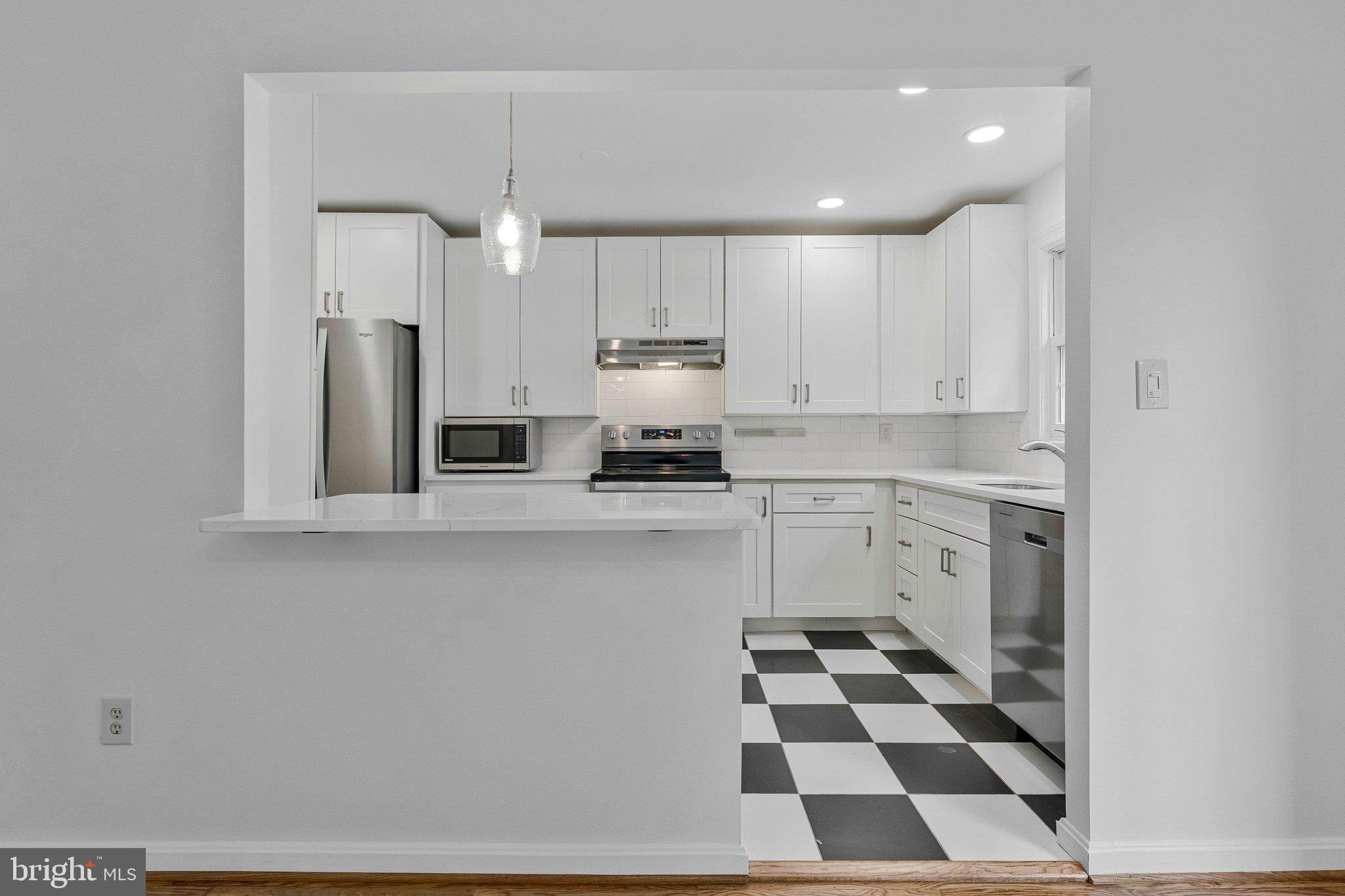 AYRHILL SQUARE - Residential