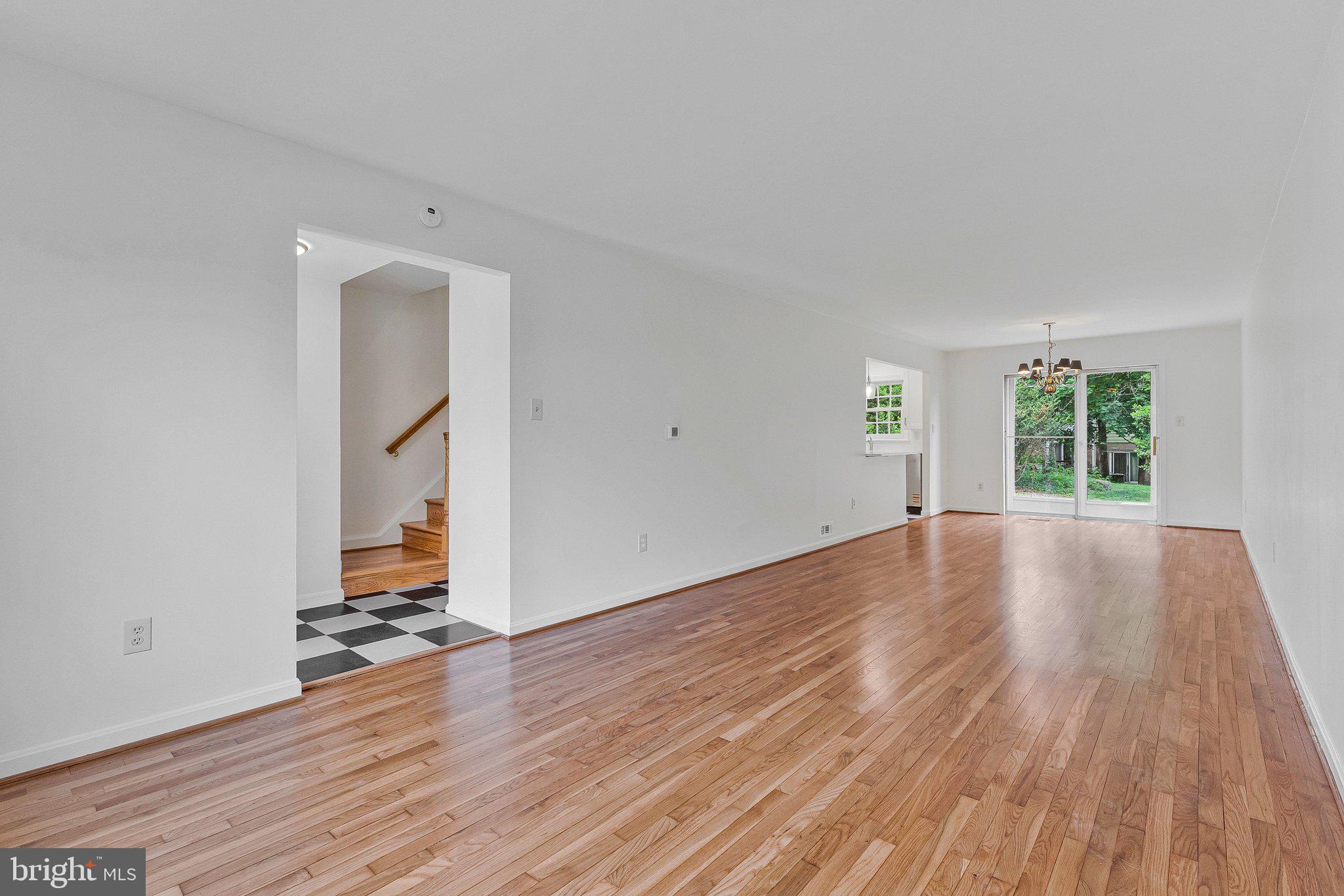 AYRHILL SQUARE - Residential