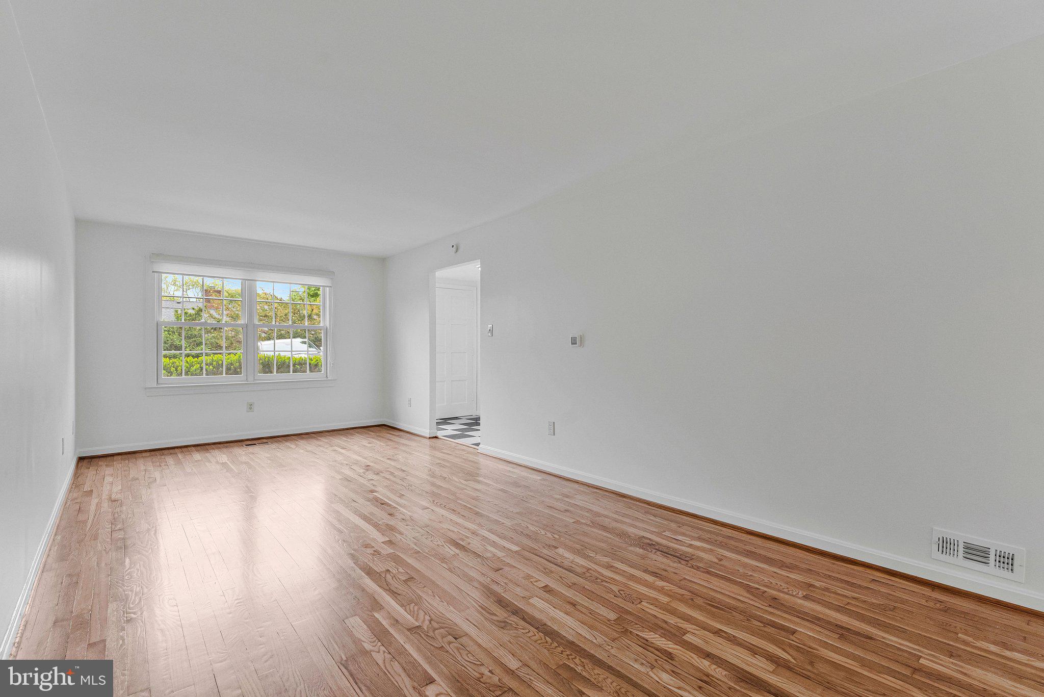 AYRHILL SQUARE - Residential