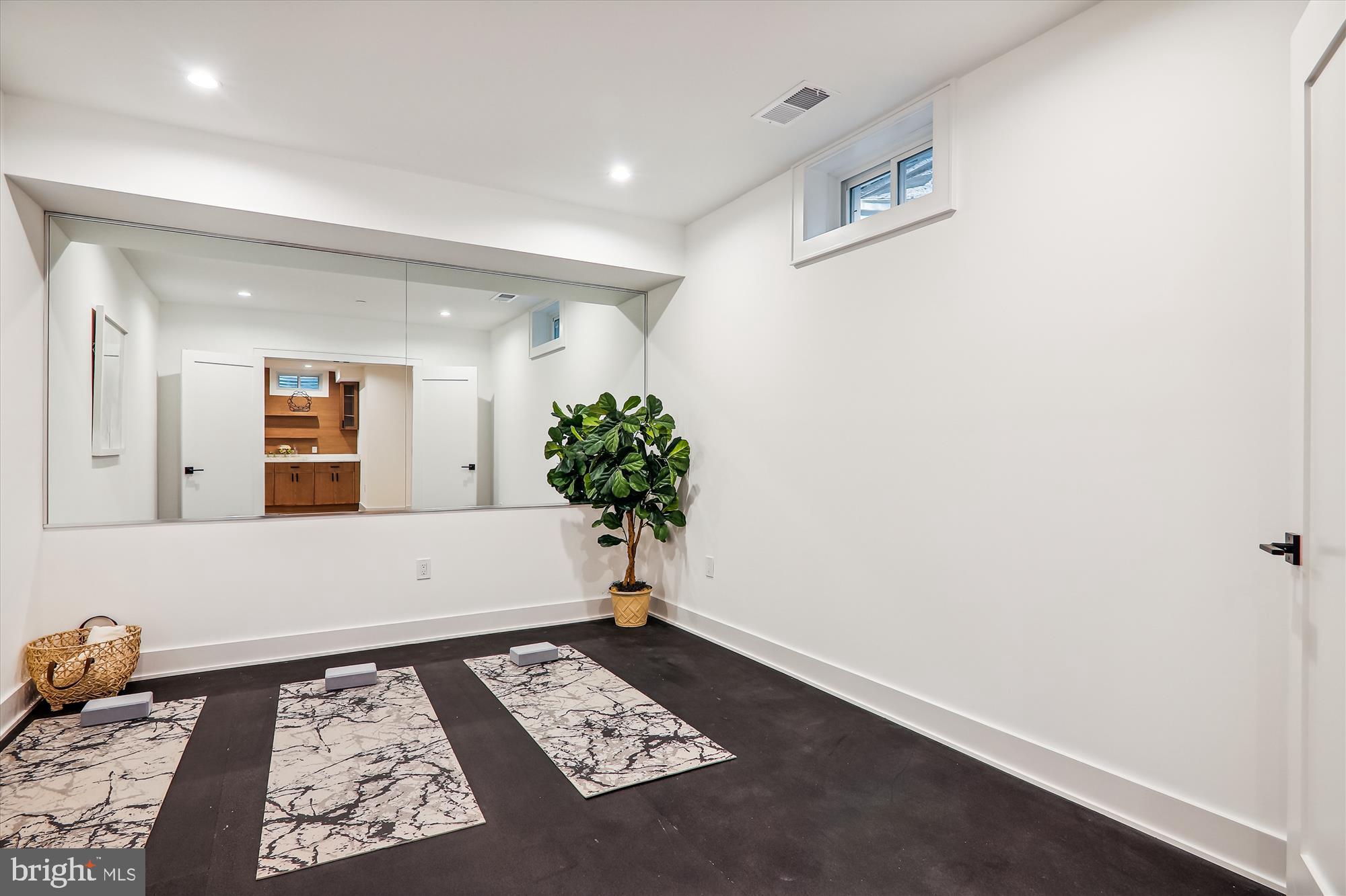 GARRETT PARK ESTATES - Residential