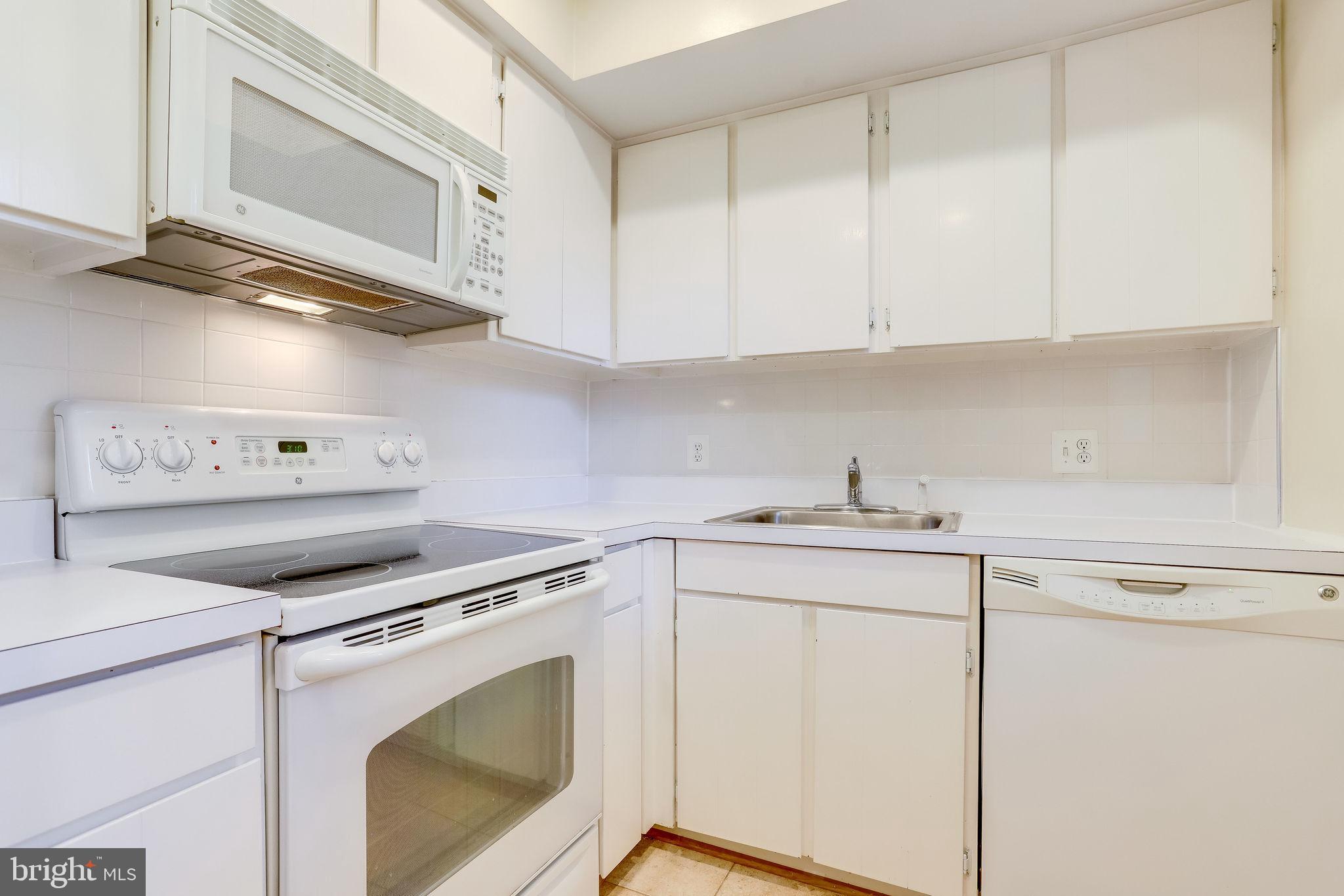 FAIRLINGTON VILLAGES - Residential Lease