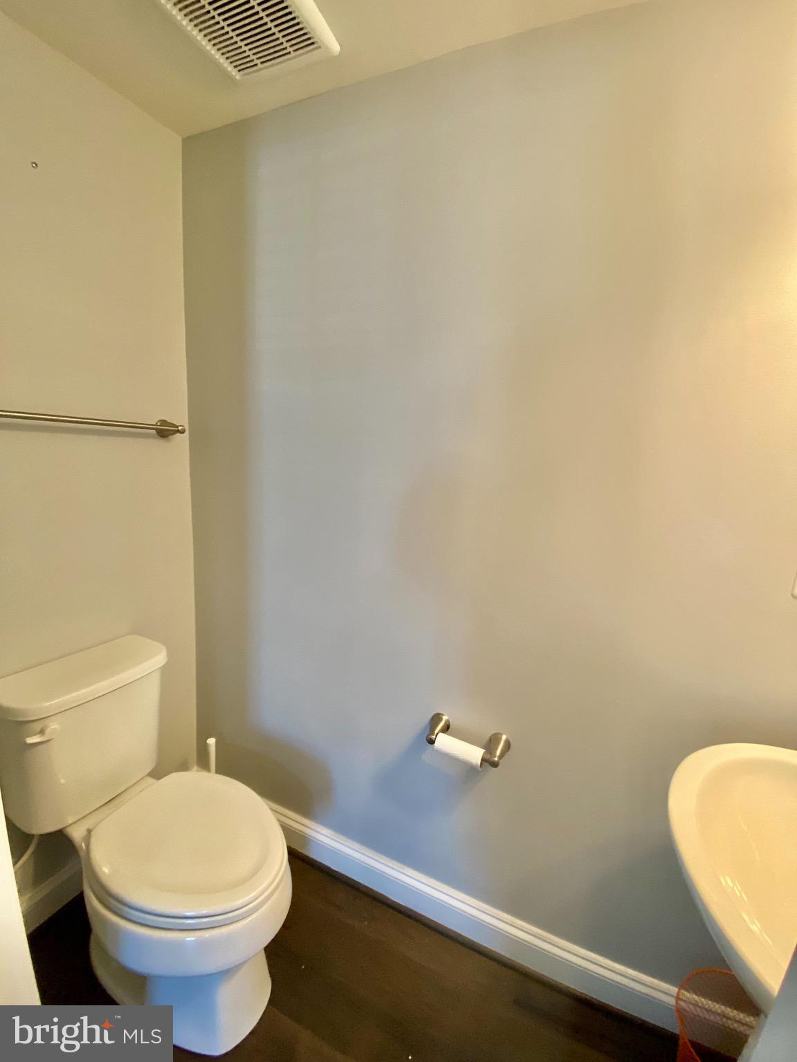 VILLAGE WEST - Residential