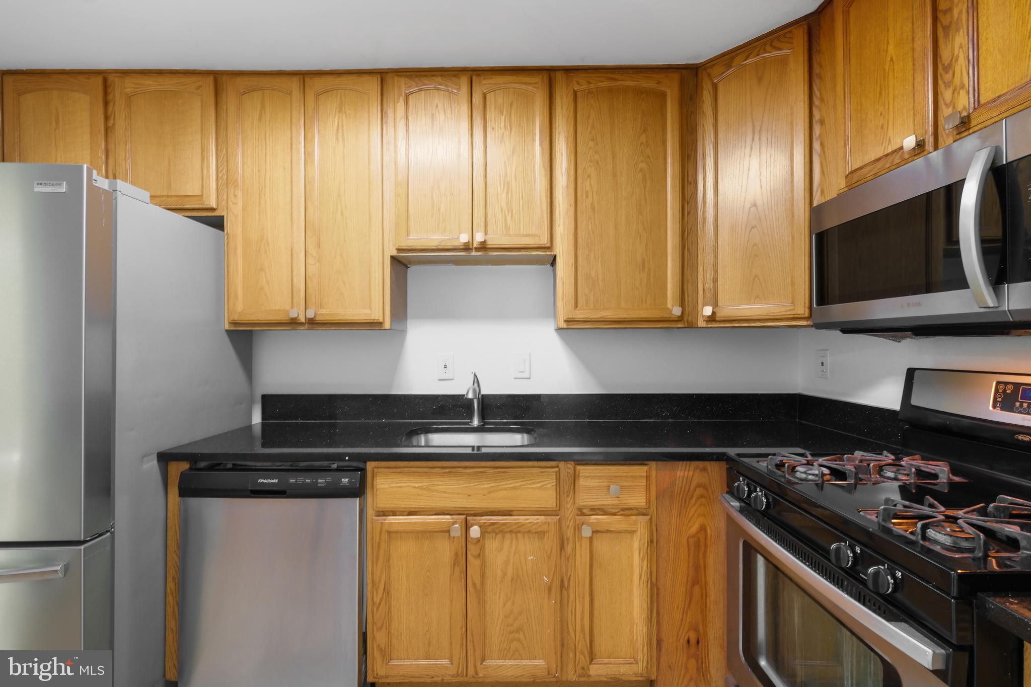 MONTPELIER VILLAGE - Residential