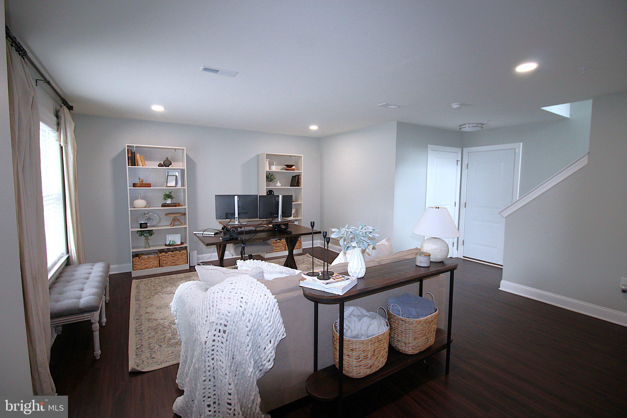 401 W SPRUCE