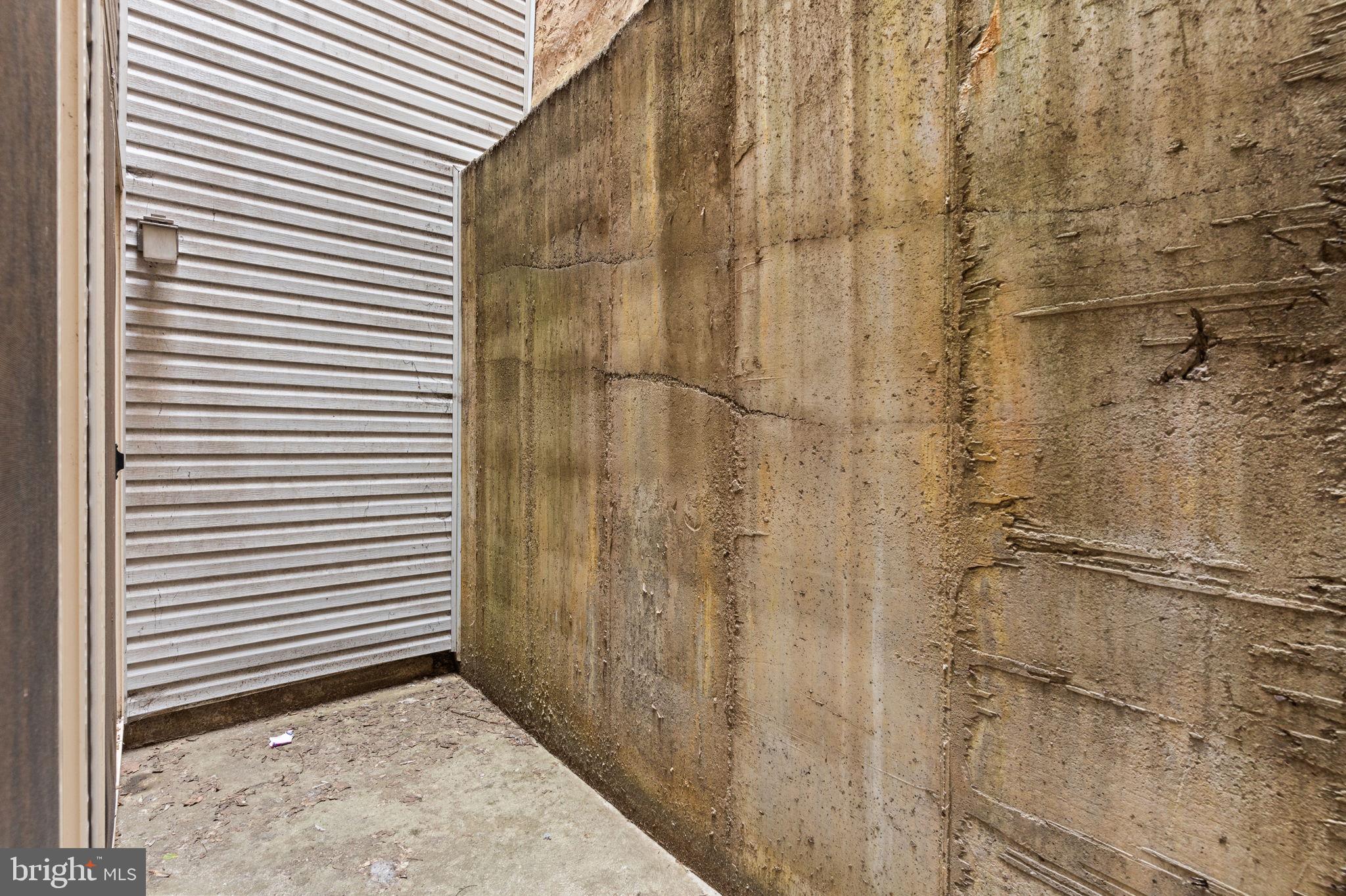 LUDLOW - Residential