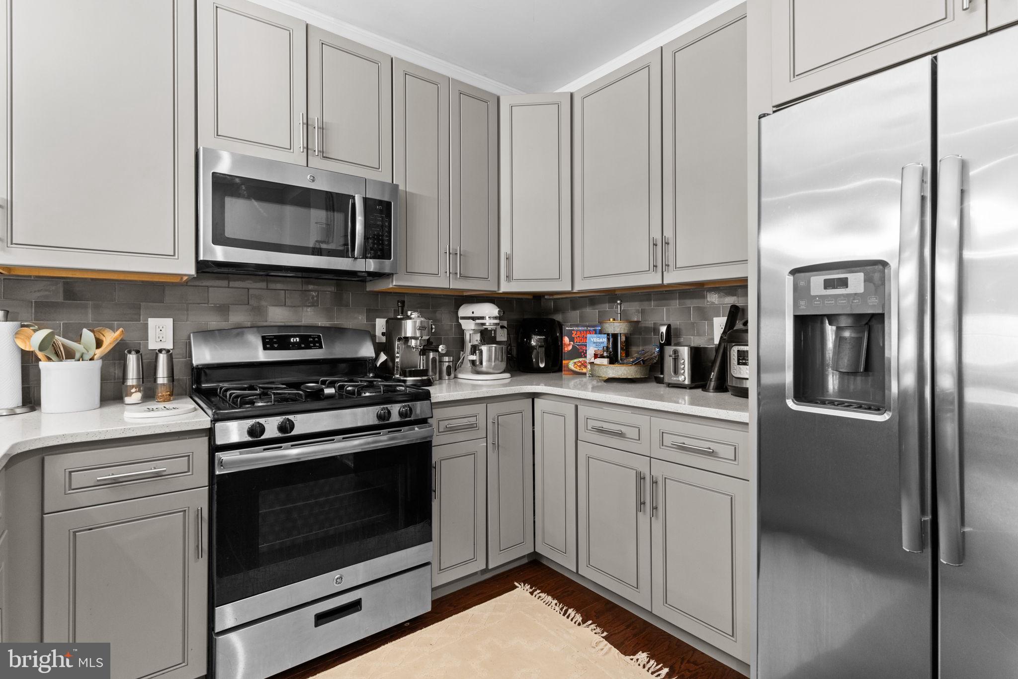 LUDLOW - Residential