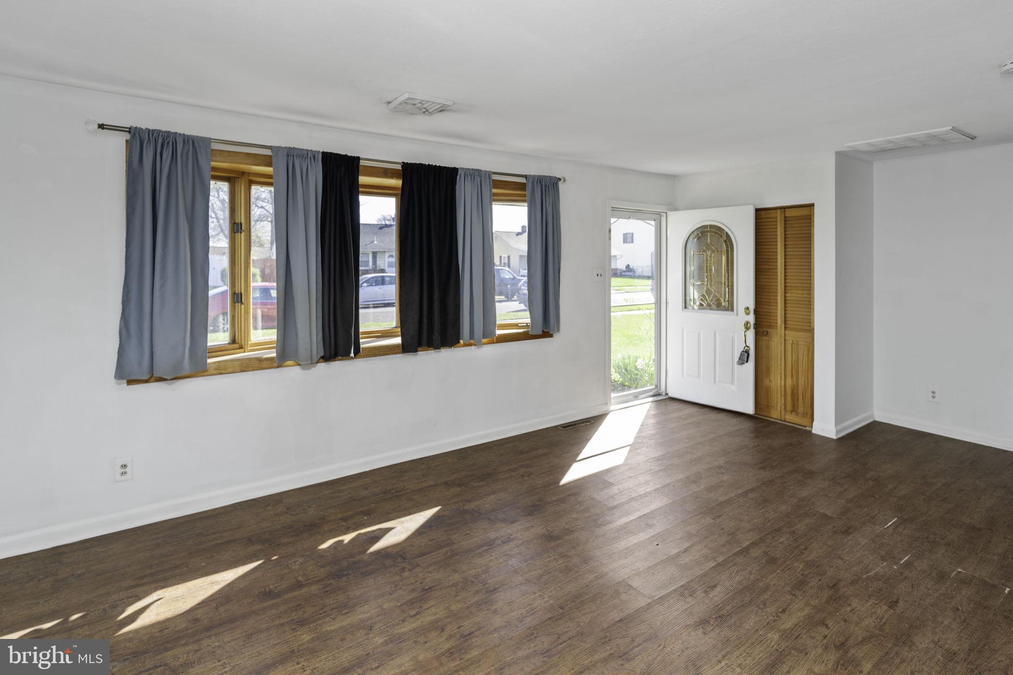 NOTTINGHAM VIL - Residential