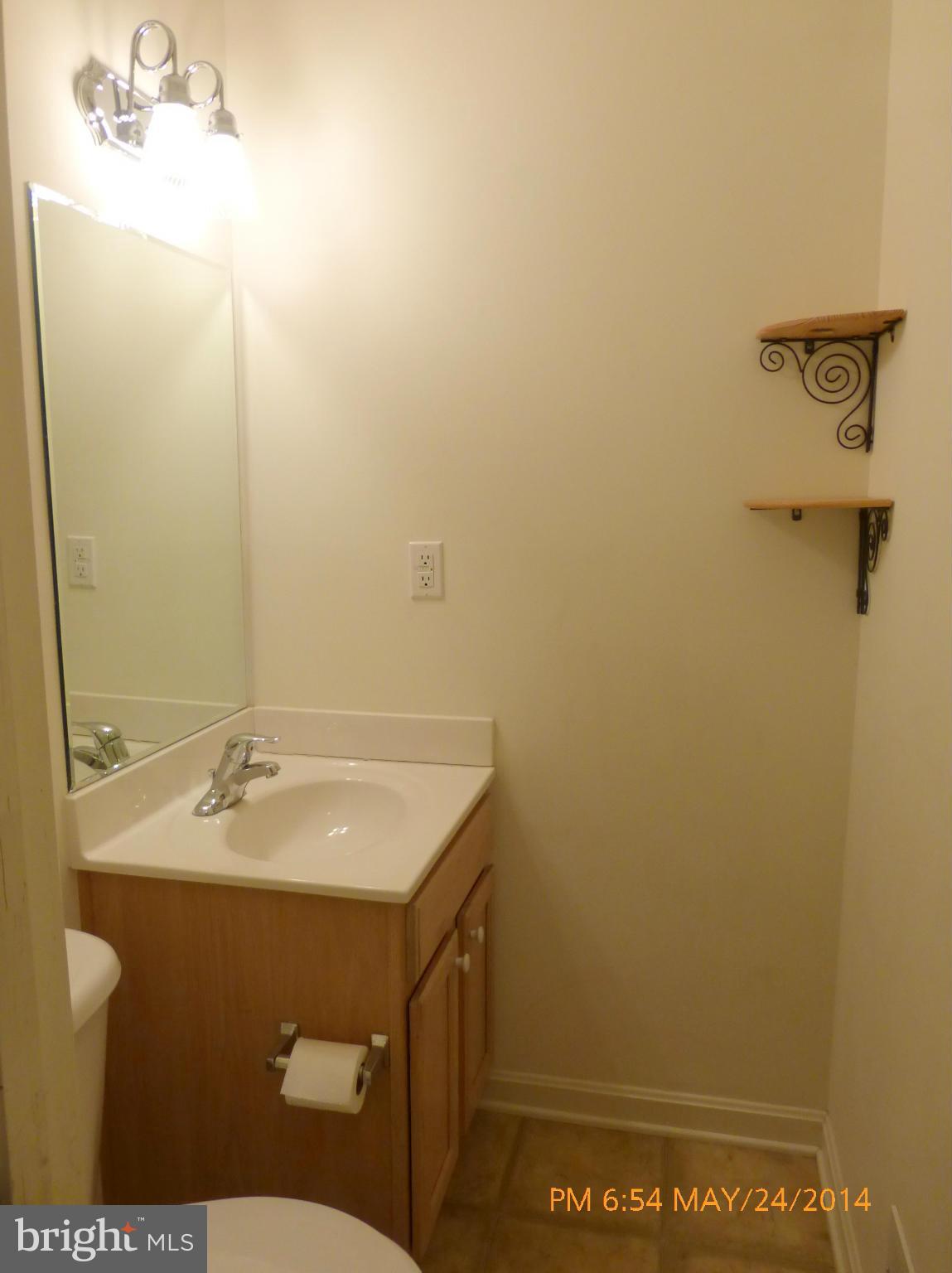 HAMMONDS MILL - Residential Lease