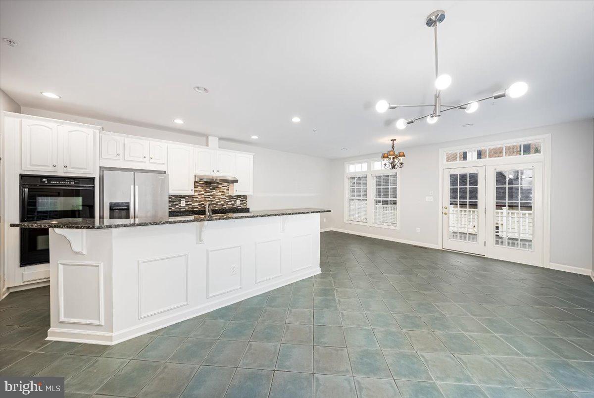 VILLAGES OF URBANA - Residential Lease