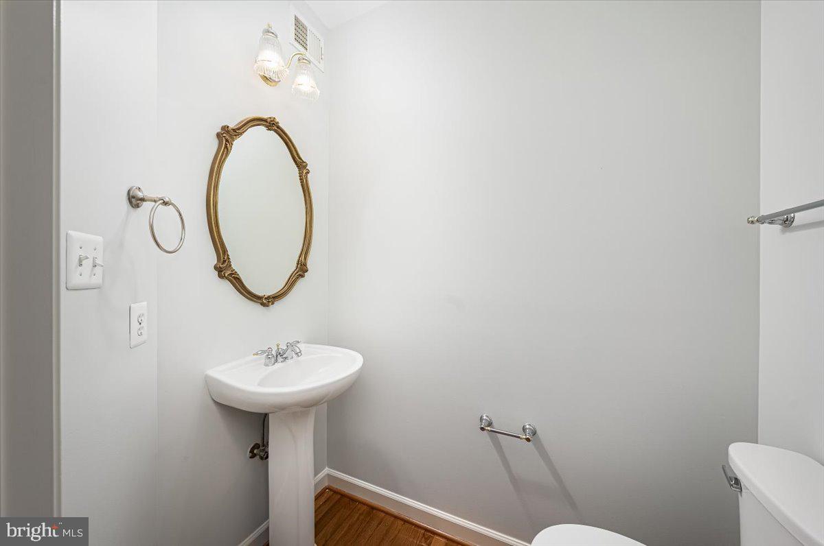 VILLAGES OF URBANA - Residential Lease