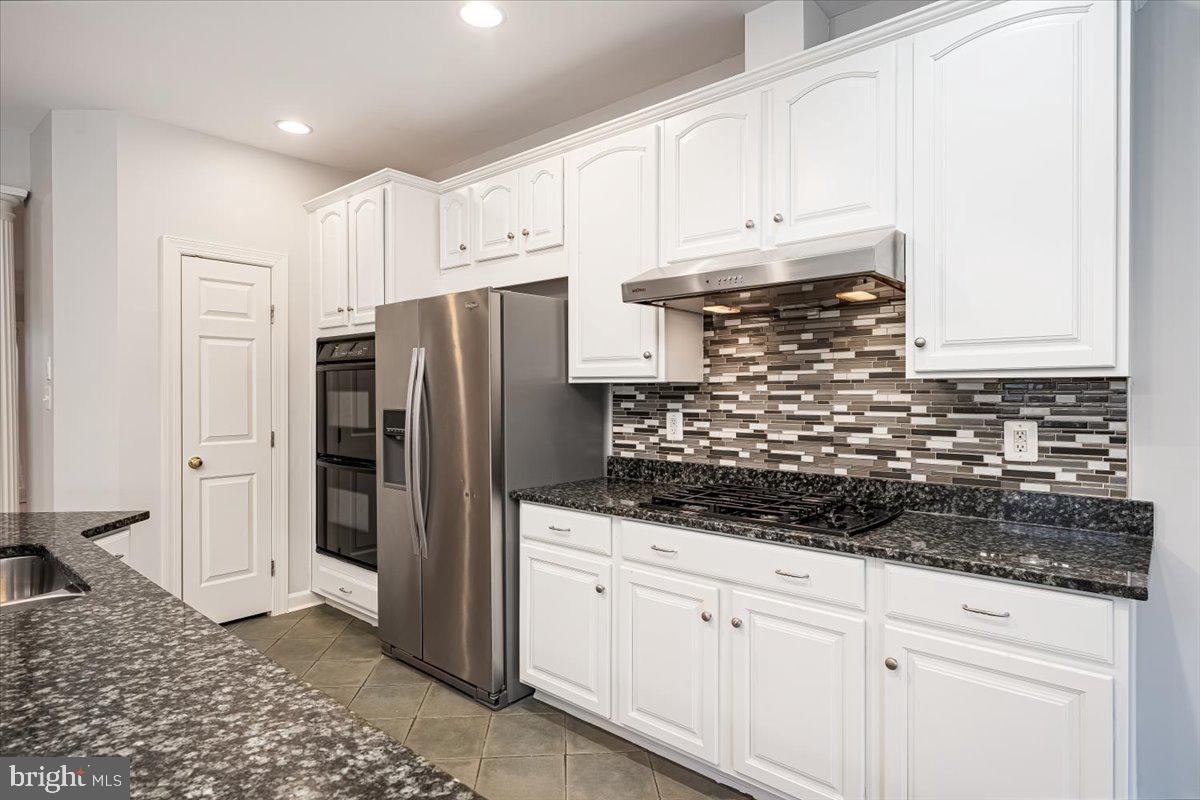 VILLAGES OF URBANA - Residential Lease