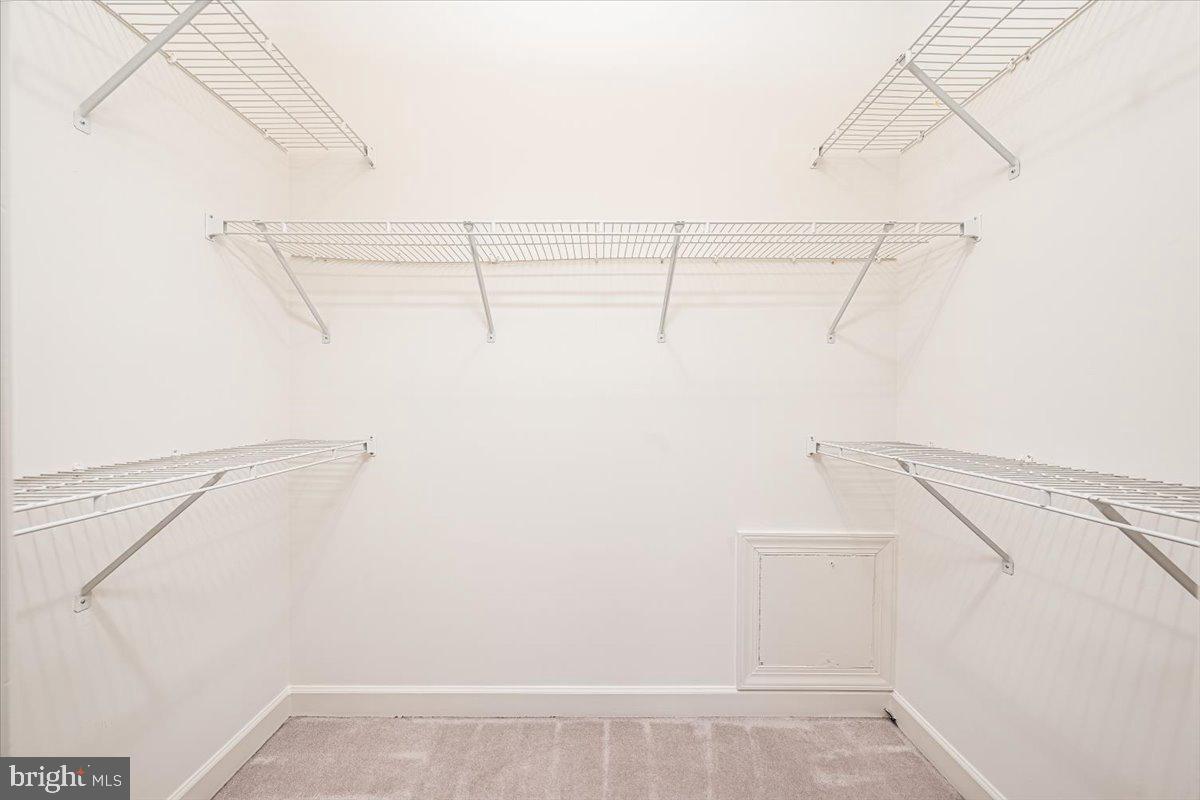 VILLAGES OF URBANA - Residential Lease