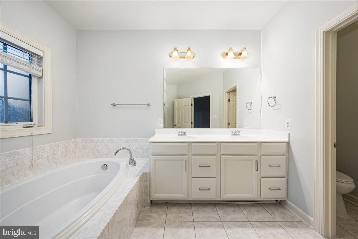 VILLAGES OF URBANA - Residential Lease