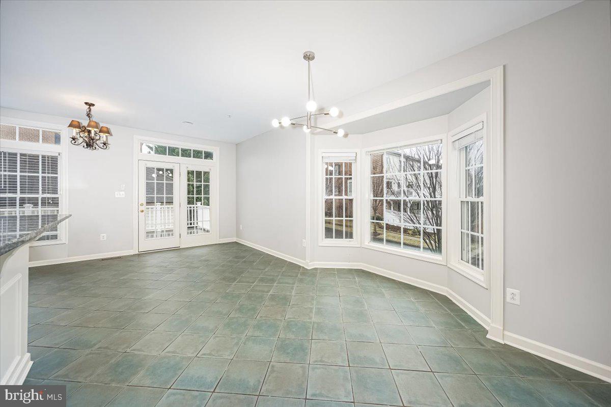 VILLAGES OF URBANA - Residential Lease