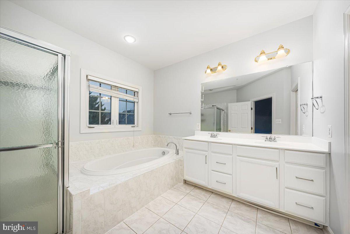 VILLAGES OF URBANA - Residential Lease