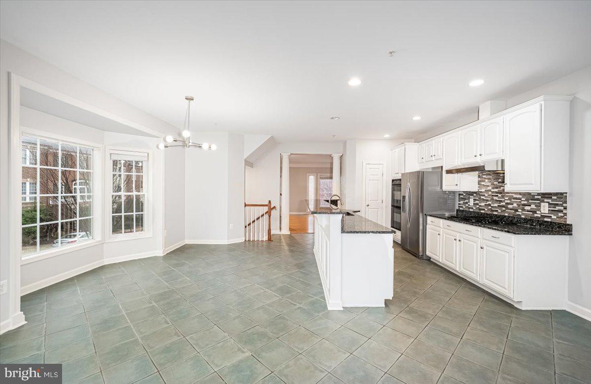 VILLAGES OF URBANA - Residential Lease