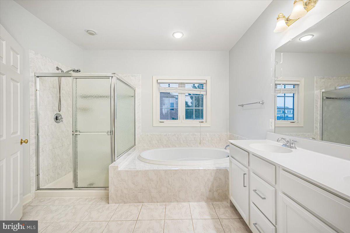 VILLAGES OF URBANA - Residential Lease